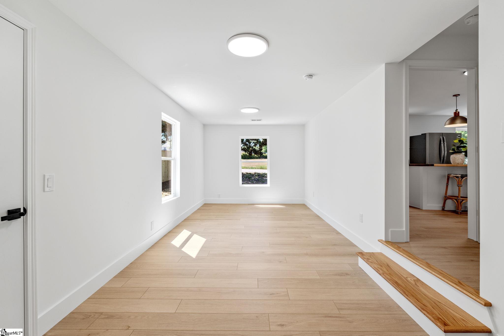 7527 Mapleleaf Drive
