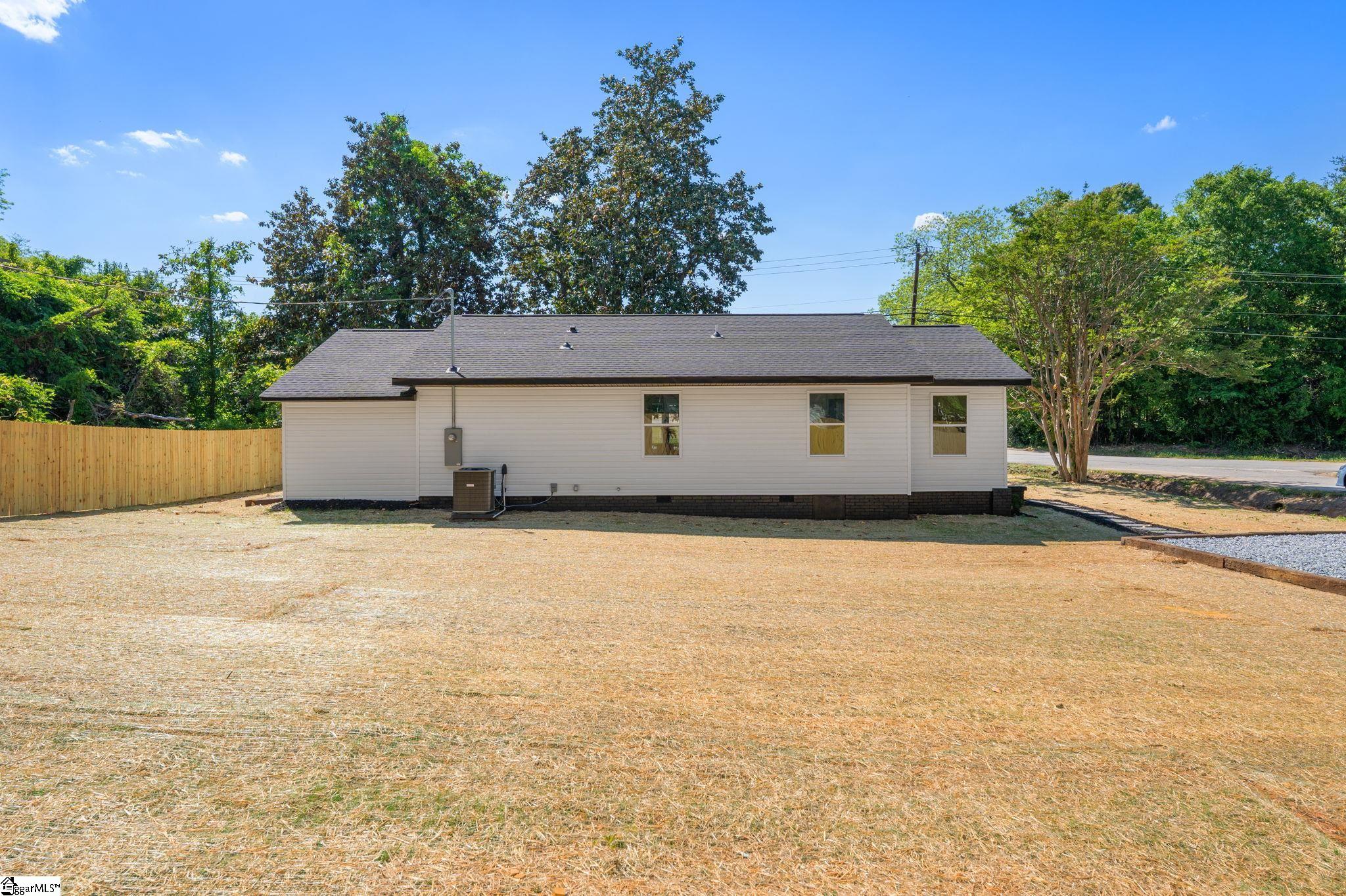 7527 Mapleleaf Drive