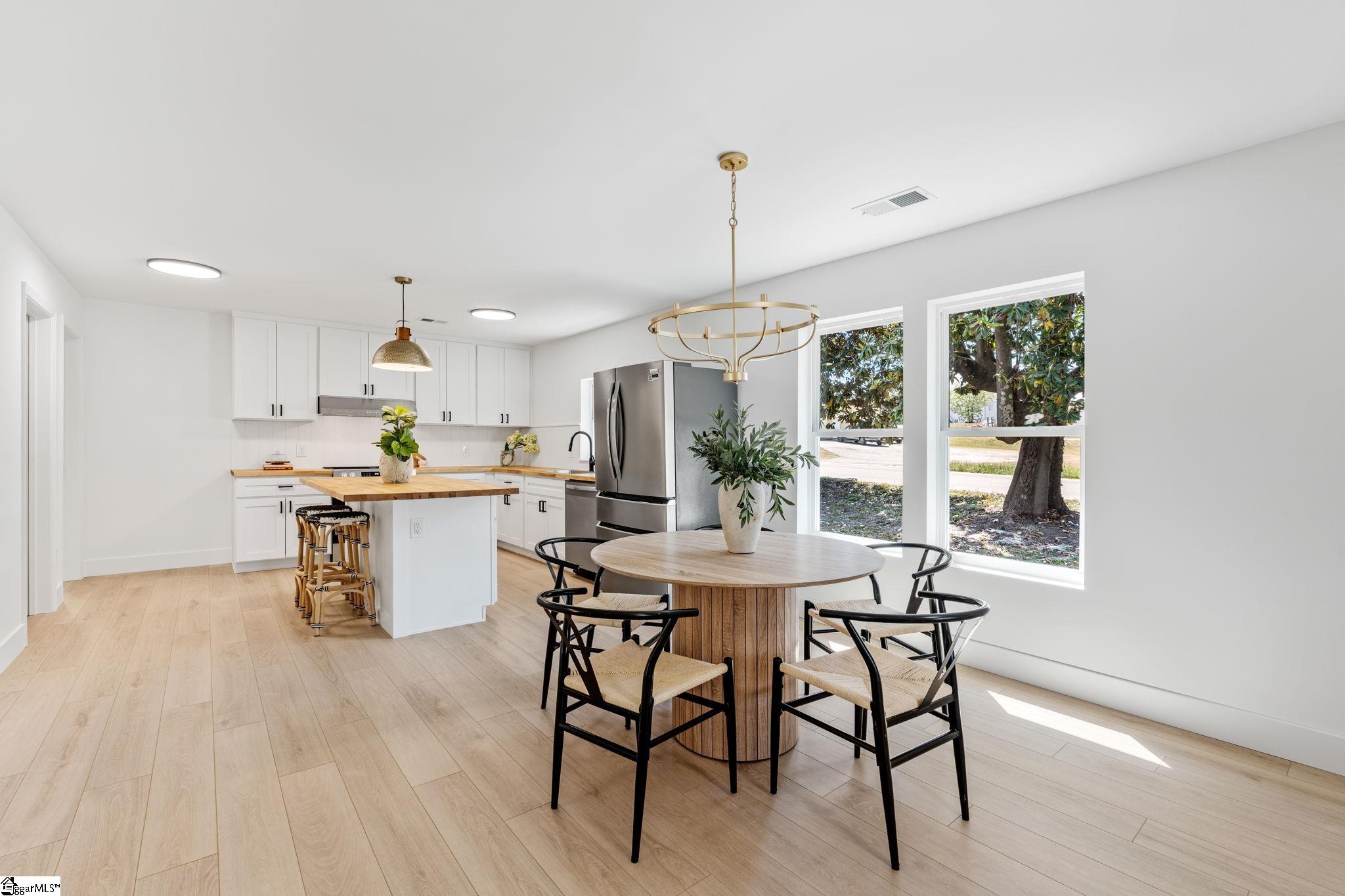 7527 Mapleleaf Drive