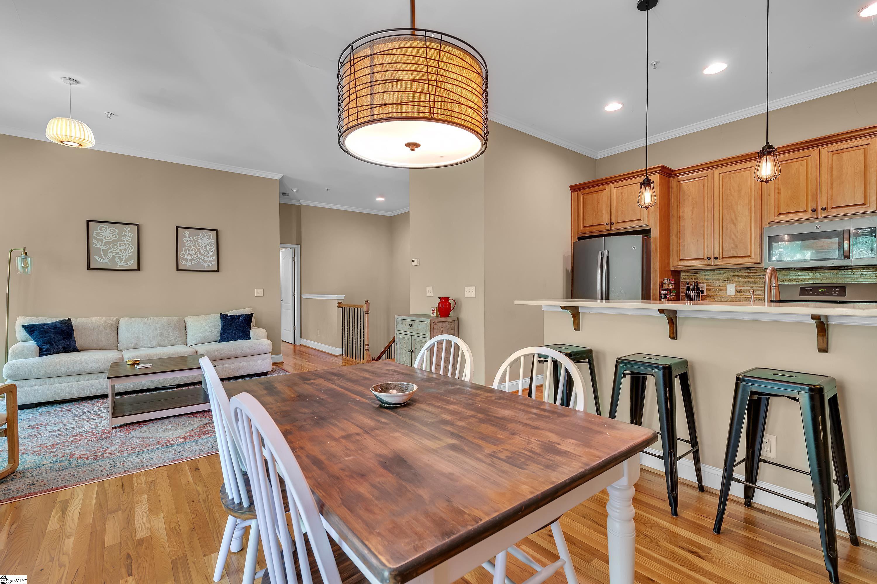 18 B Edge Court