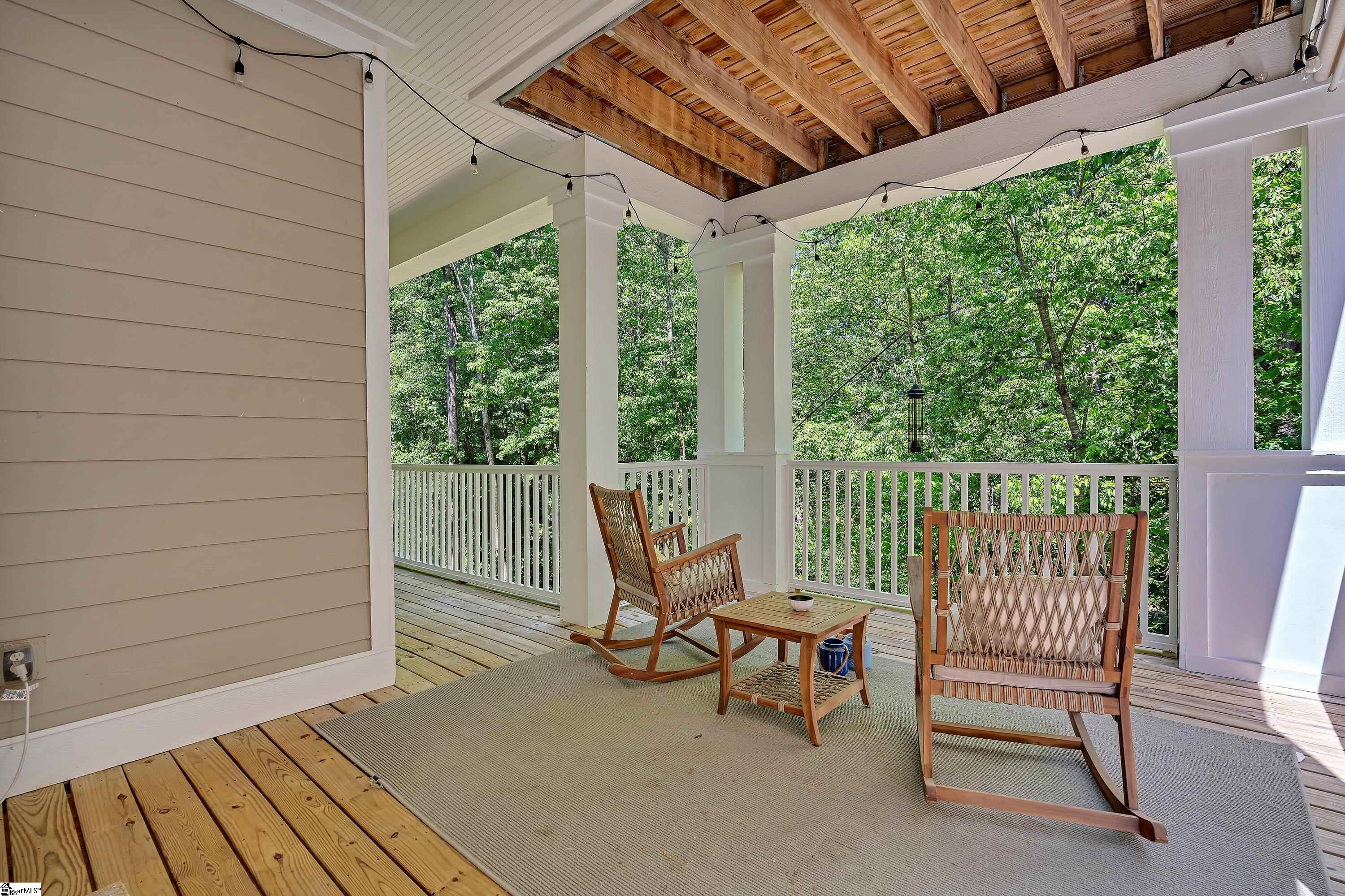 18 B Edge Court