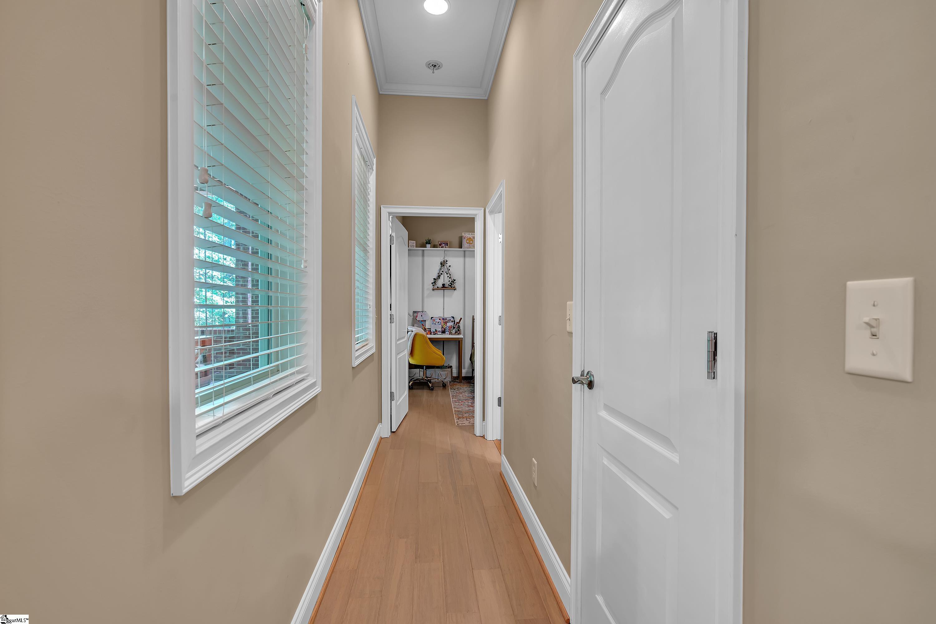 18 B Edge Court