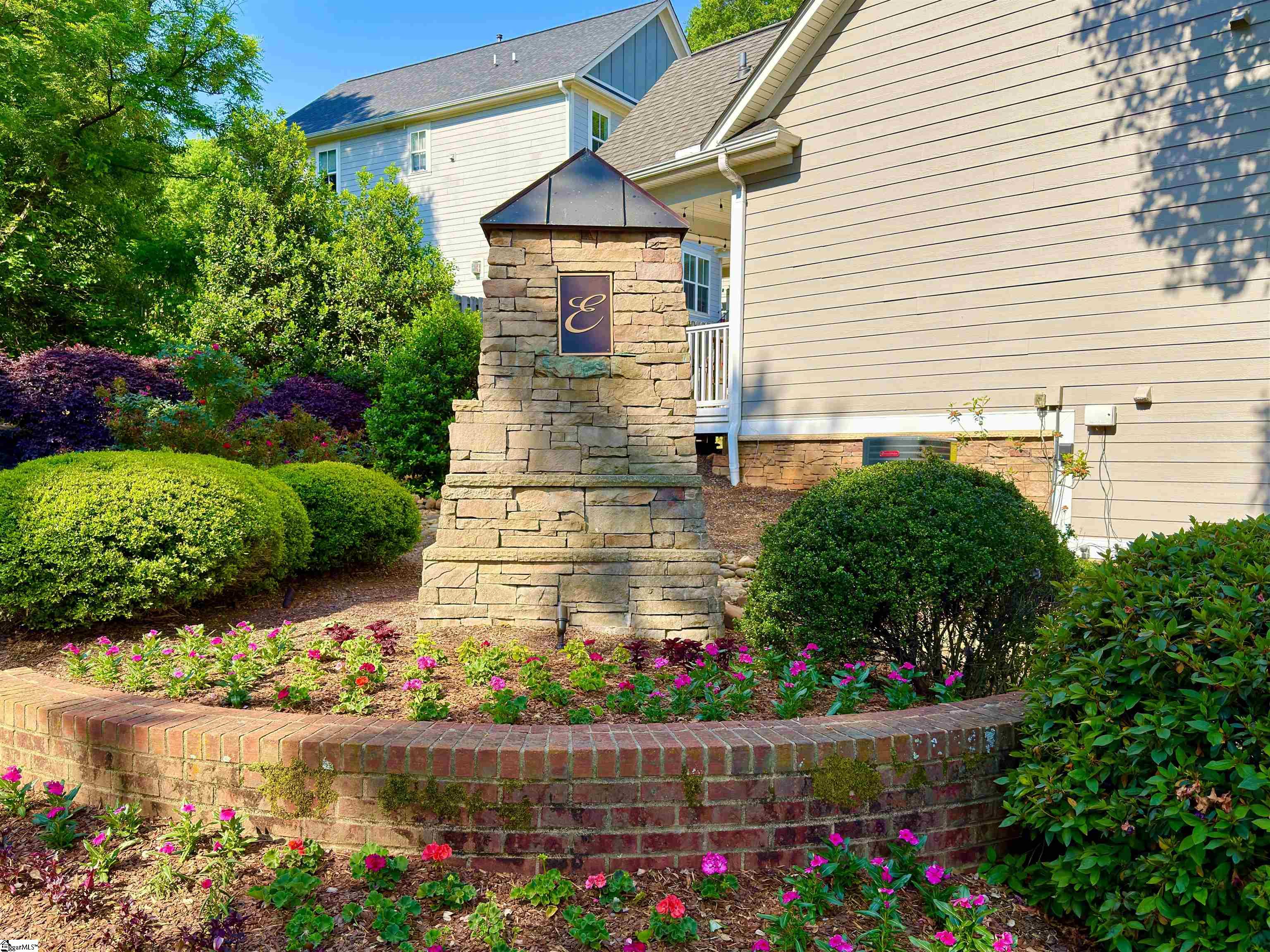 18 B Edge Court