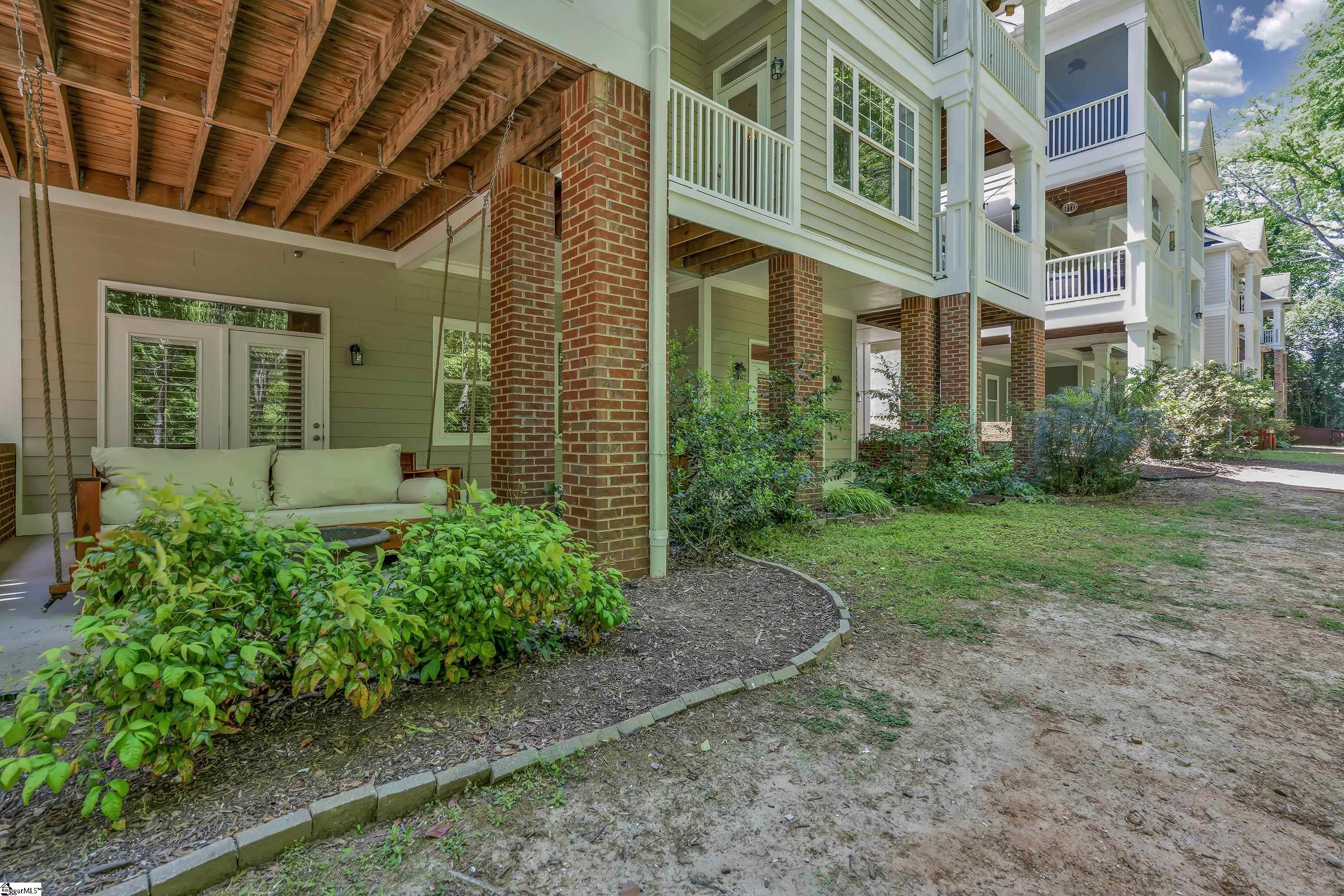 18 B Edge Court