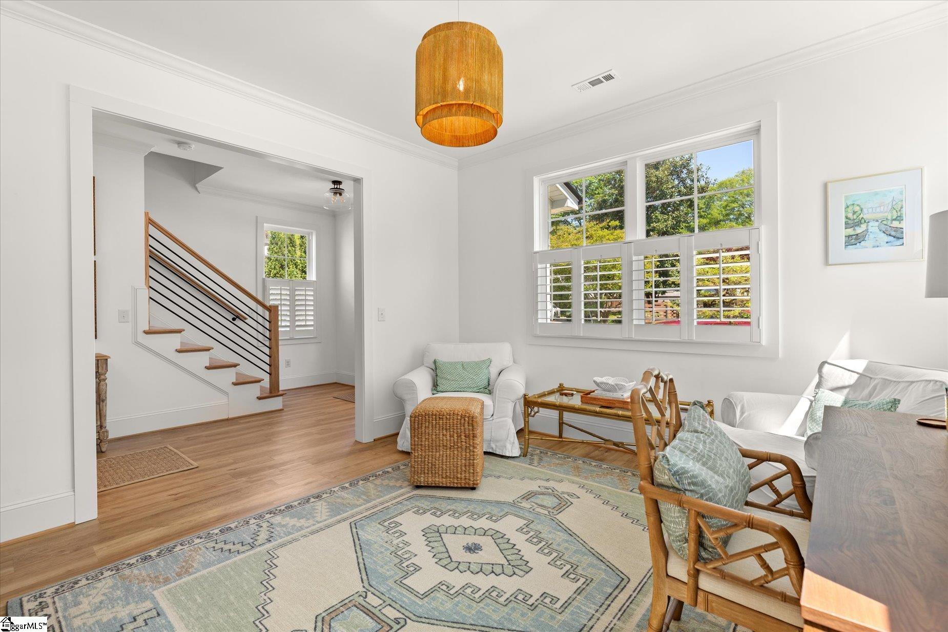 10 Maydell Avenue