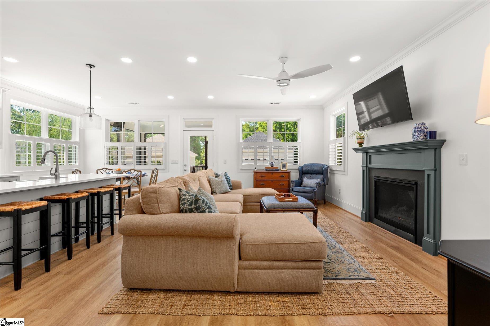 10 Maydell Avenue