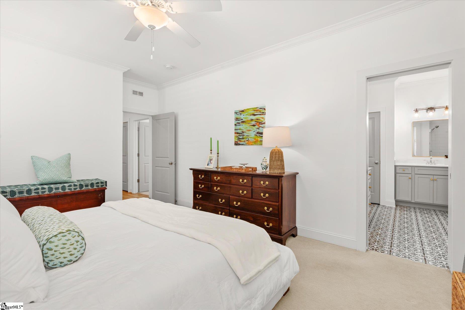 10 Maydell Avenue