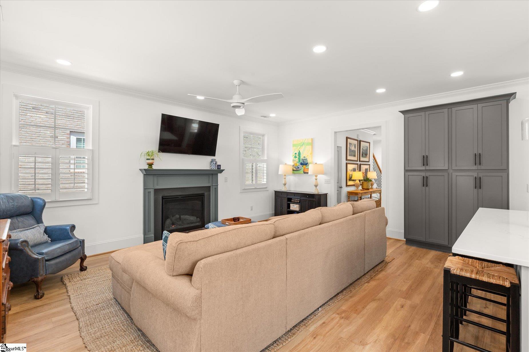 10 Maydell Avenue