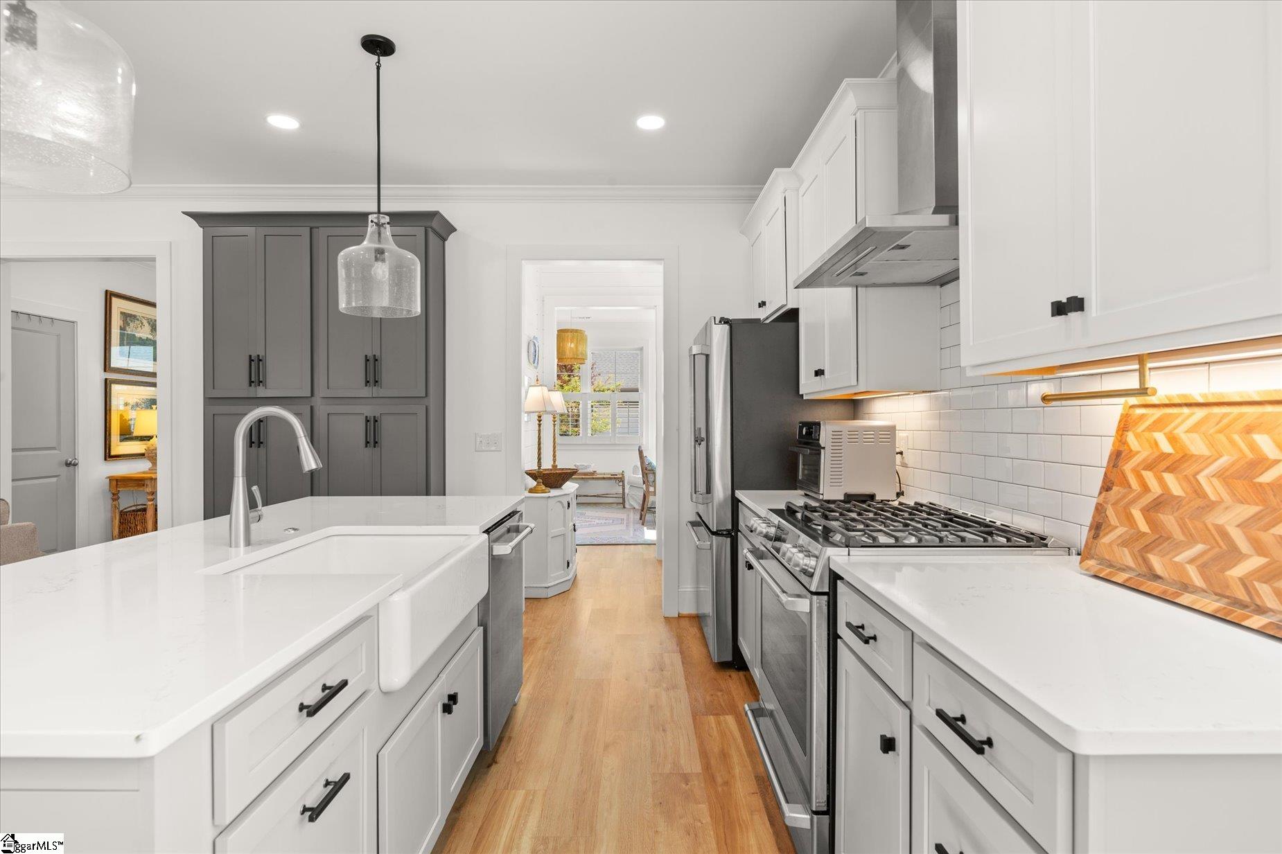 10 Maydell Avenue