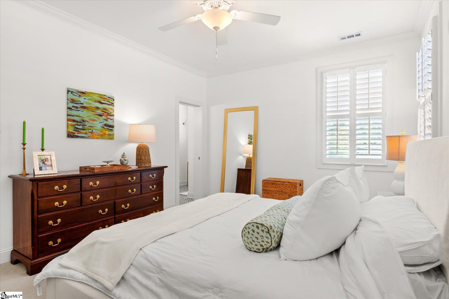 10 Maydell Avenue