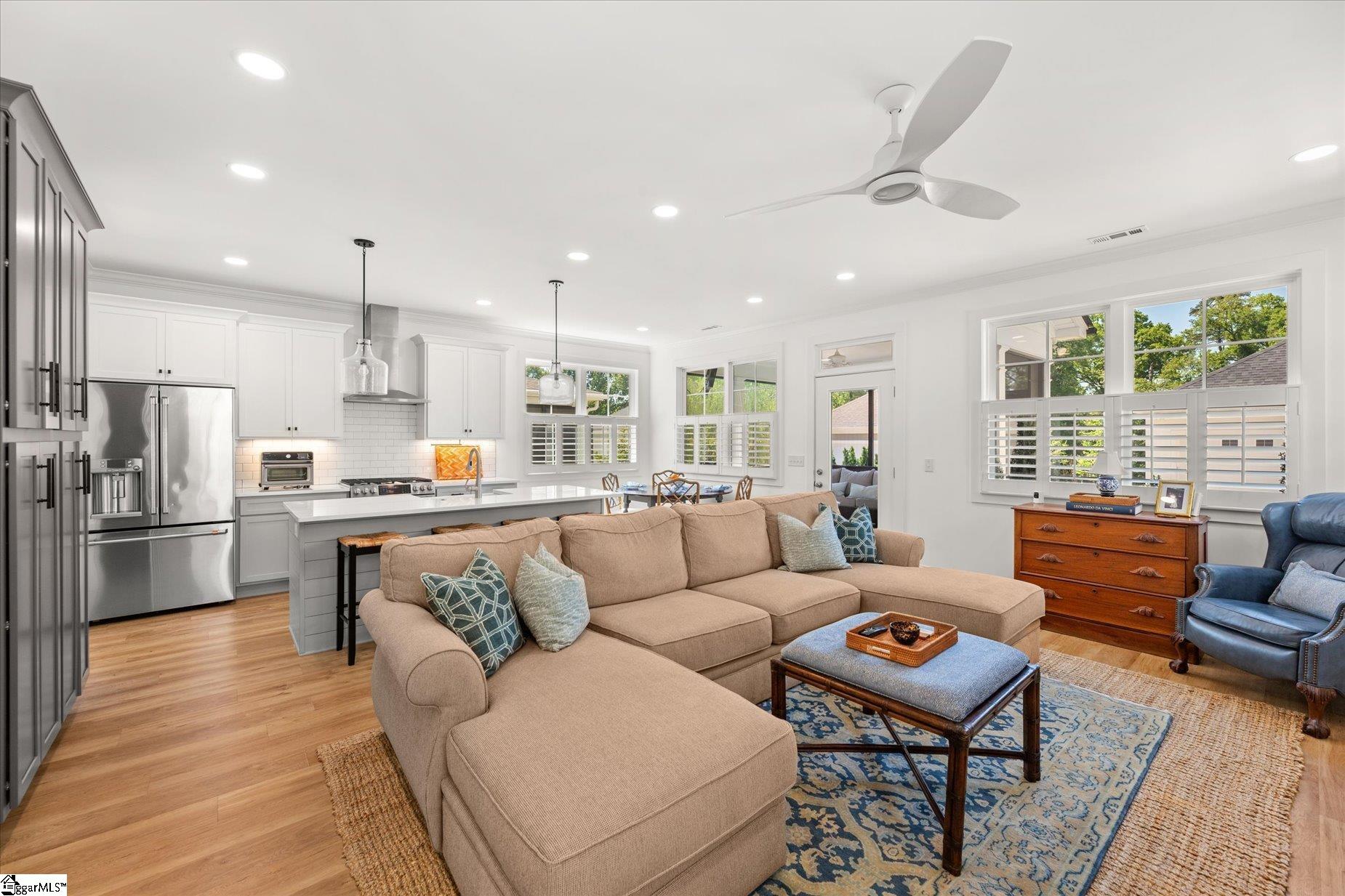 10 Maydell Avenue