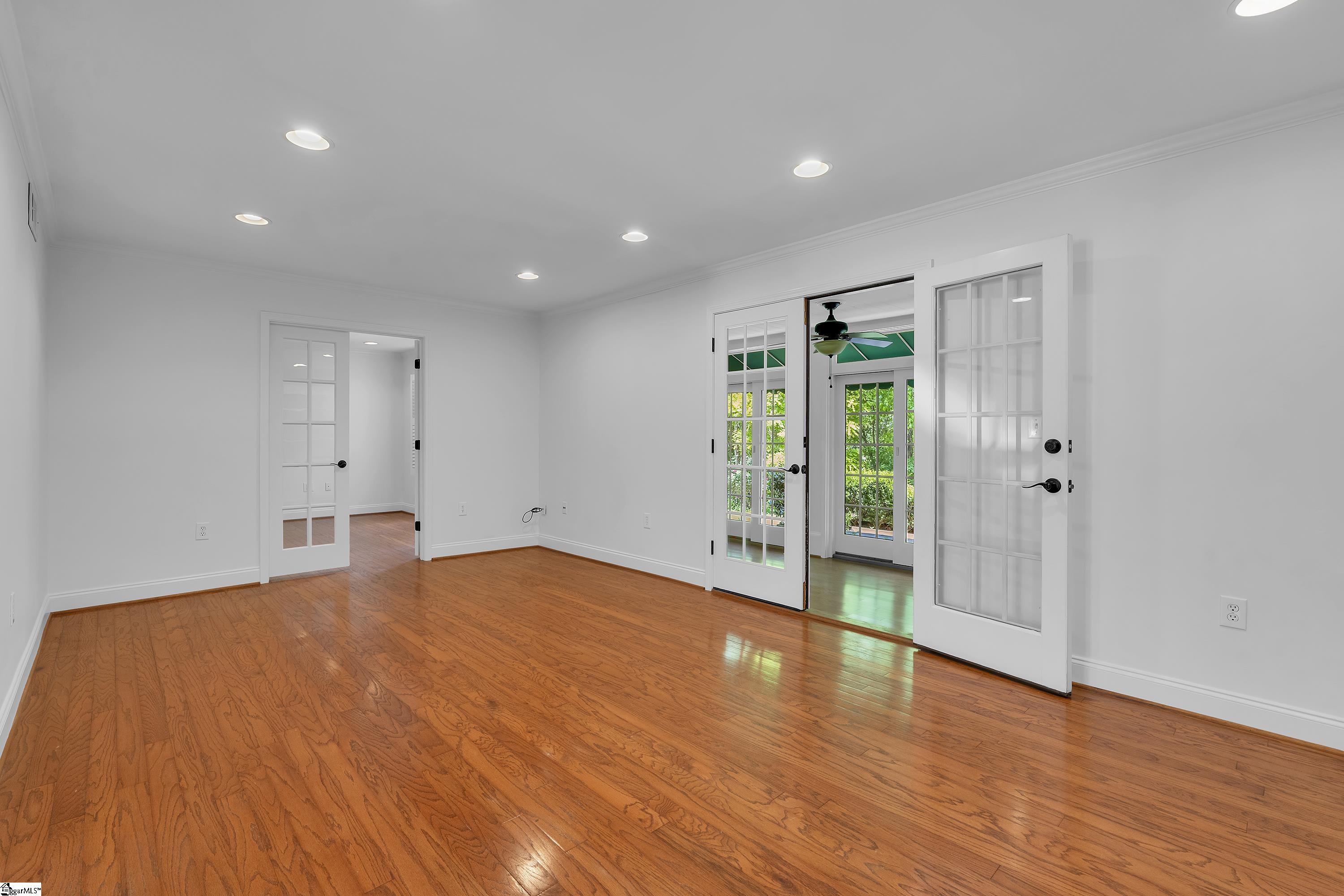 925 Cleveland Street Unit 277 Unit: Unit #277