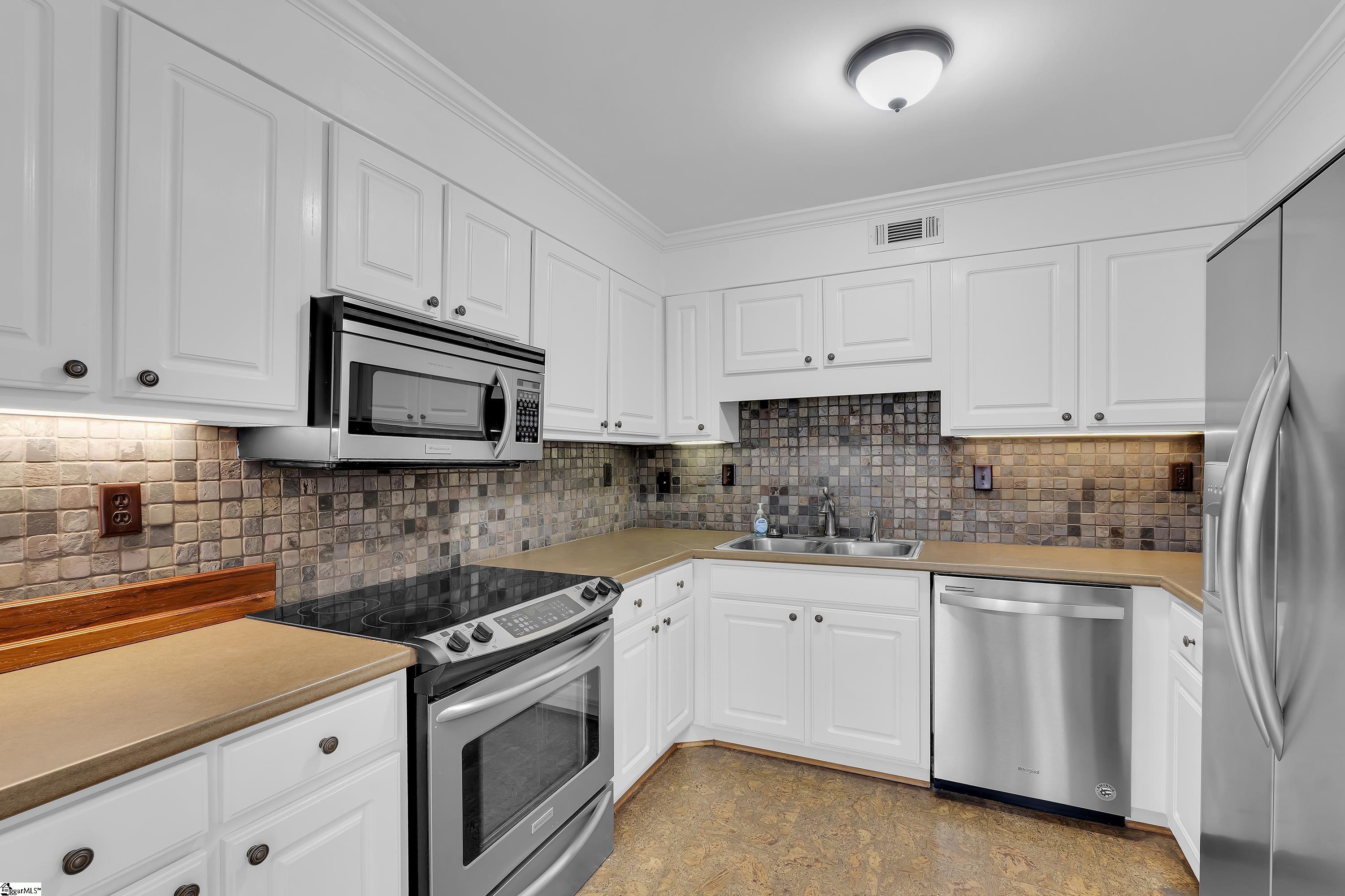 925 Cleveland Street Unit 277 Unit: Unit #277