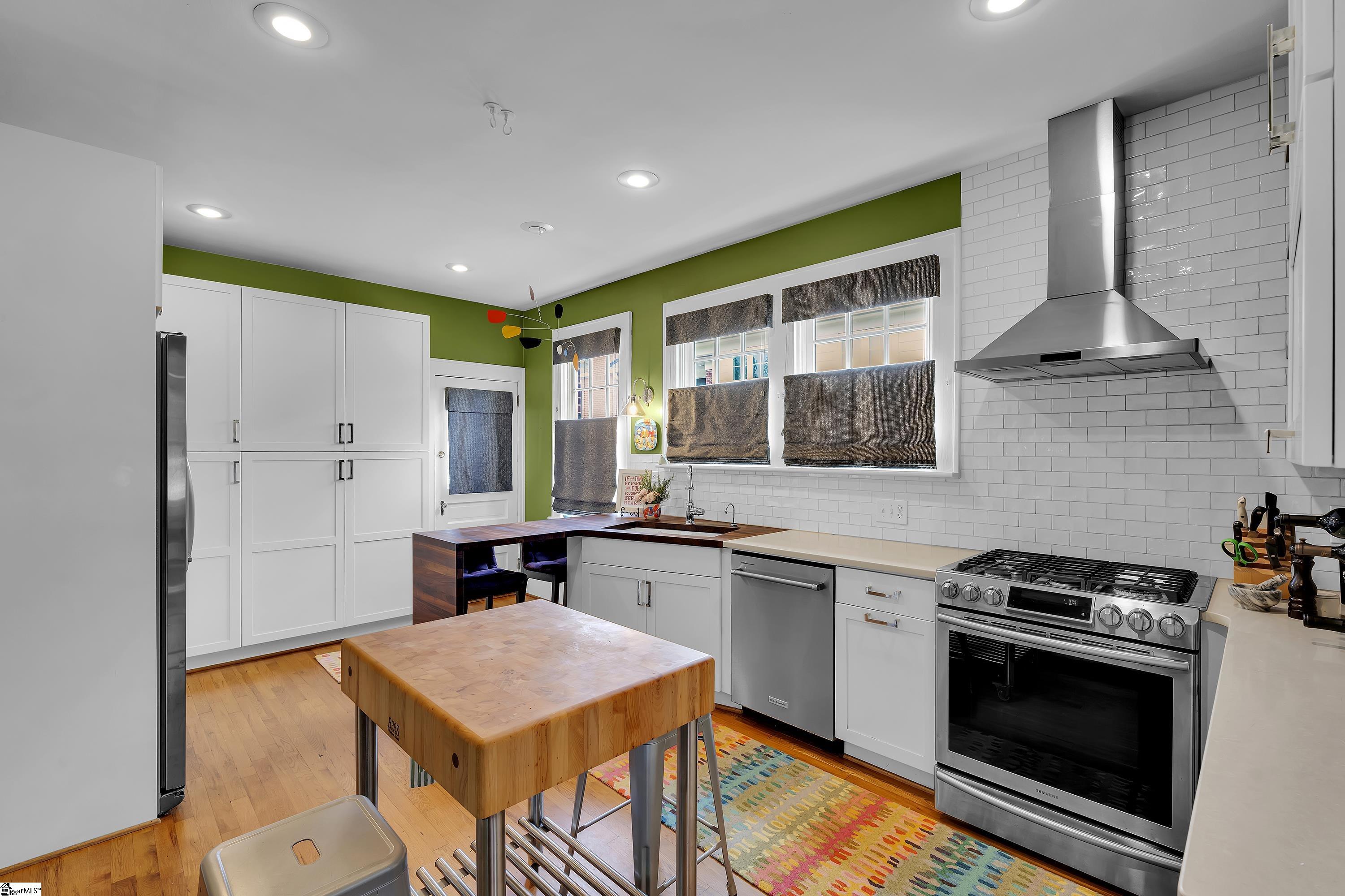 206 W Faris Road