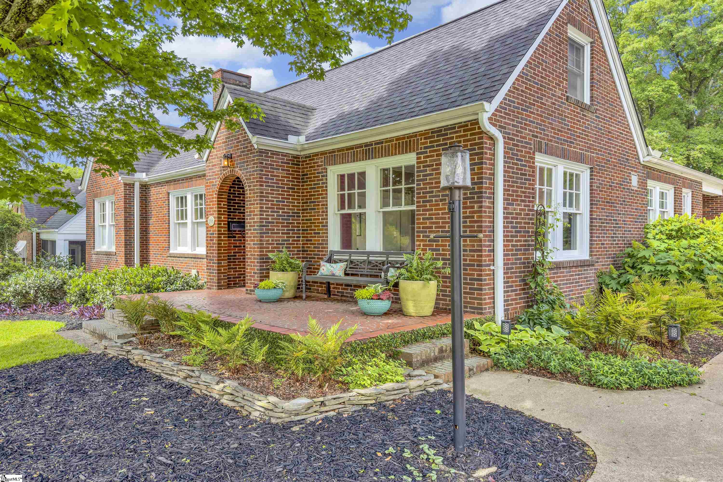 206 W Faris Road