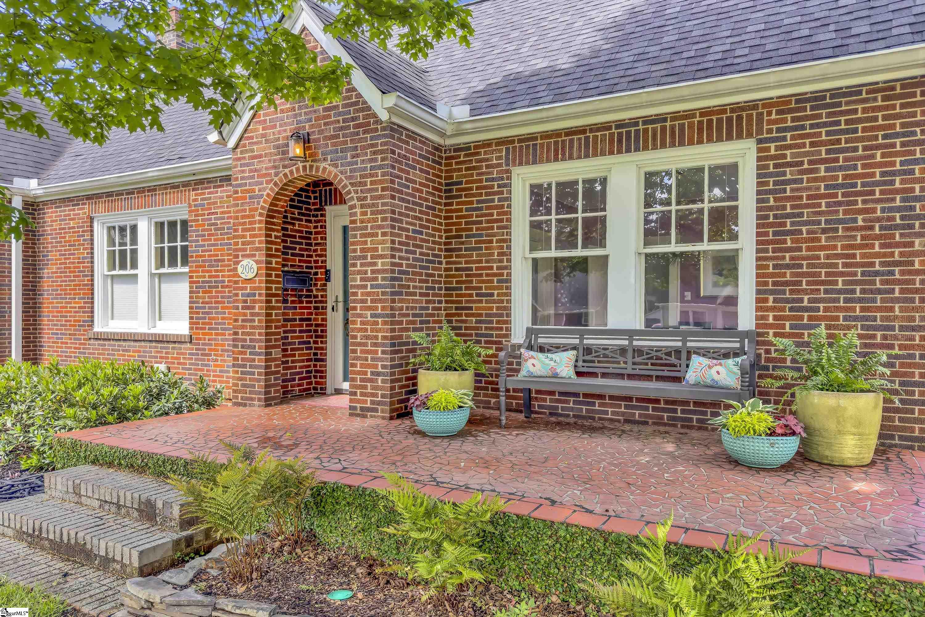 206 W Faris Road