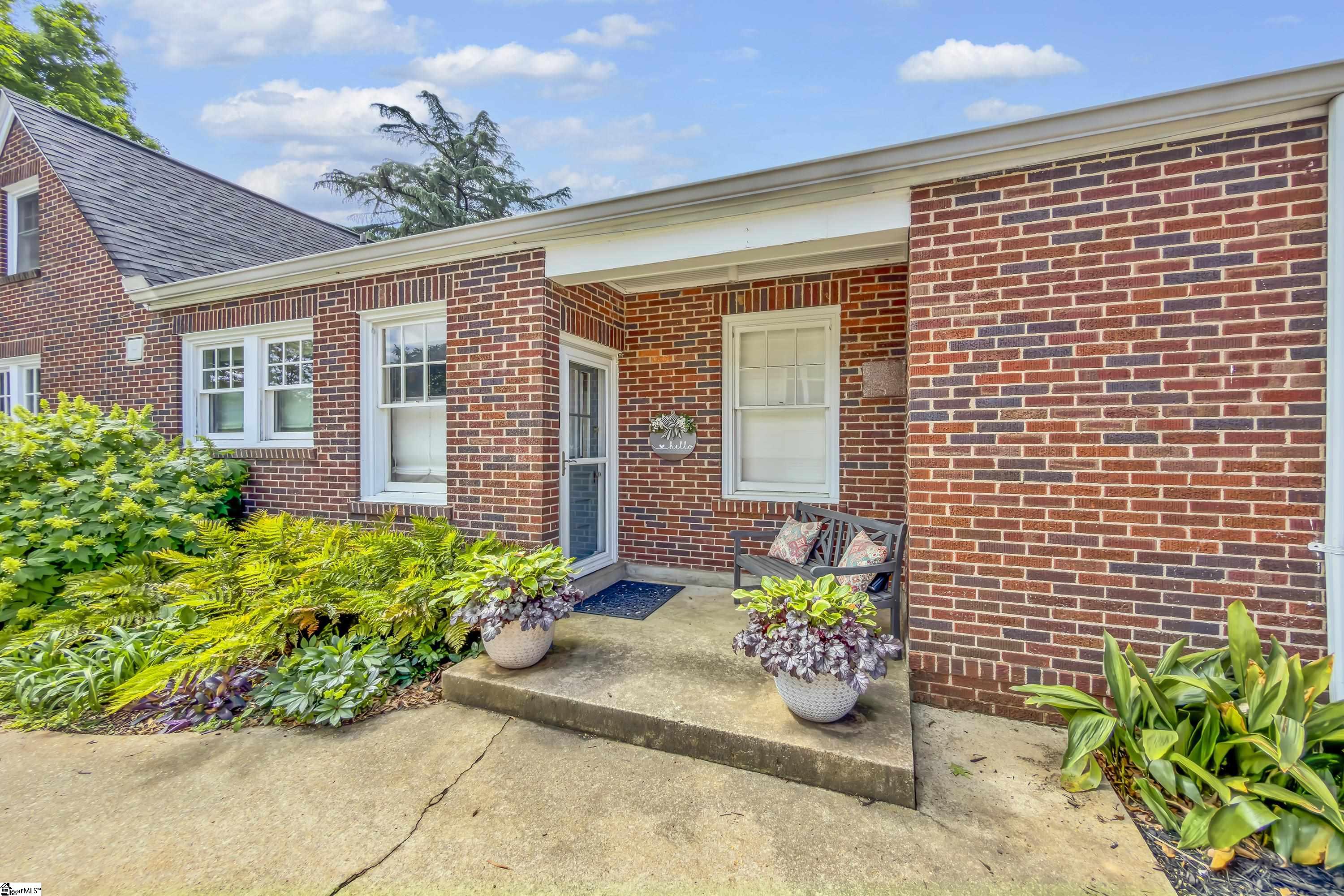206 W Faris Road