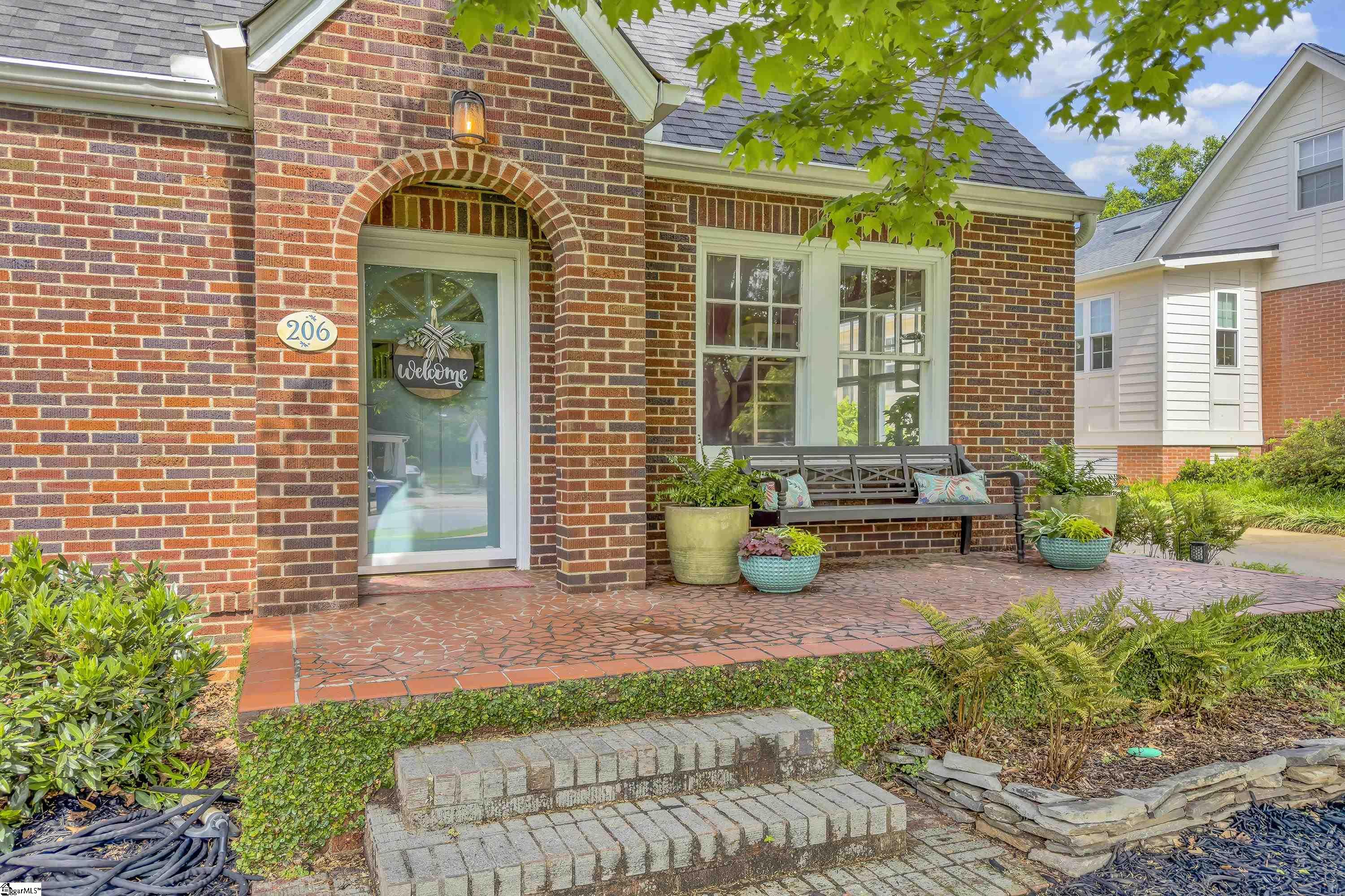 206 W Faris Road