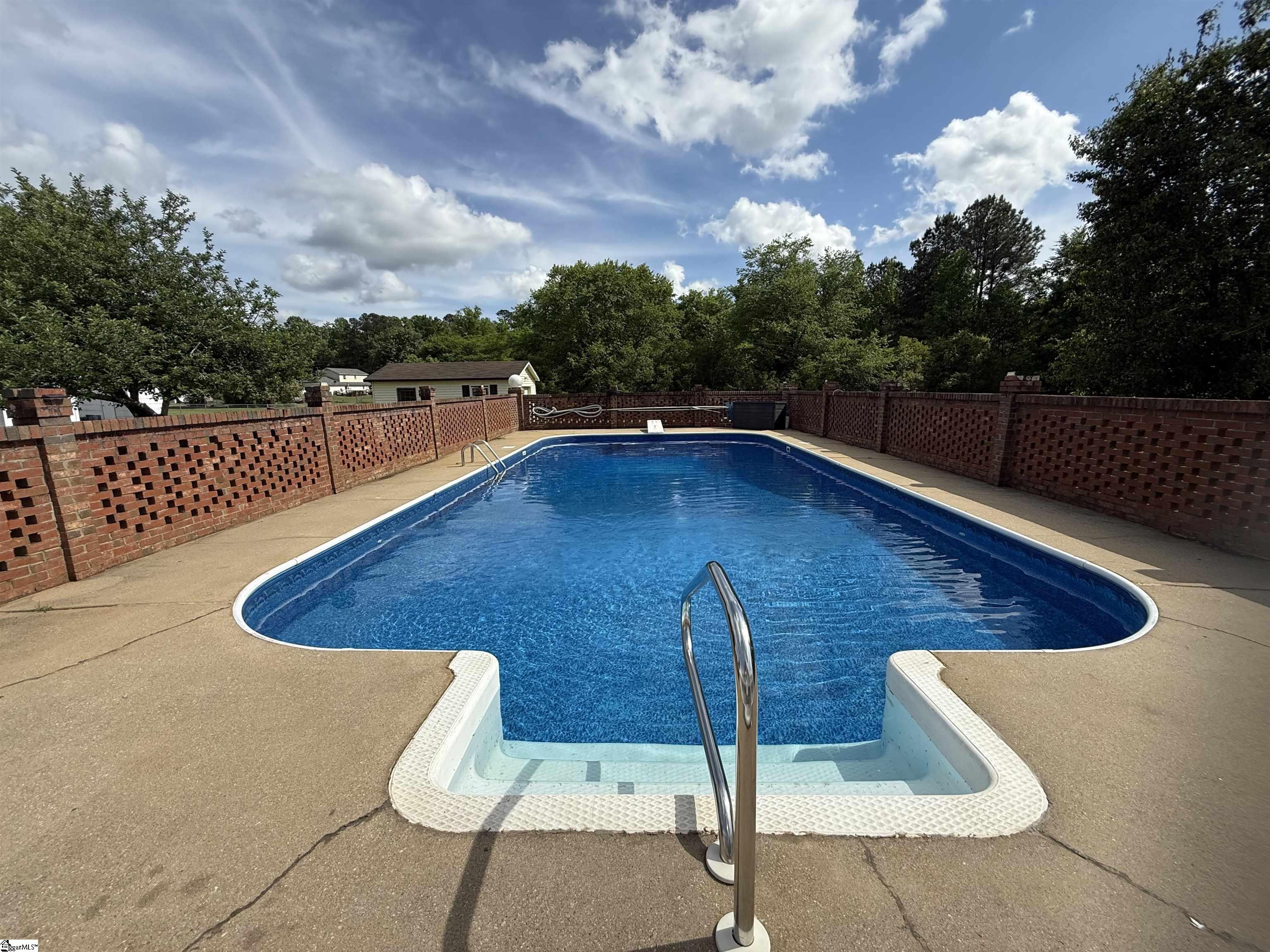 127 Tanglewood Drive