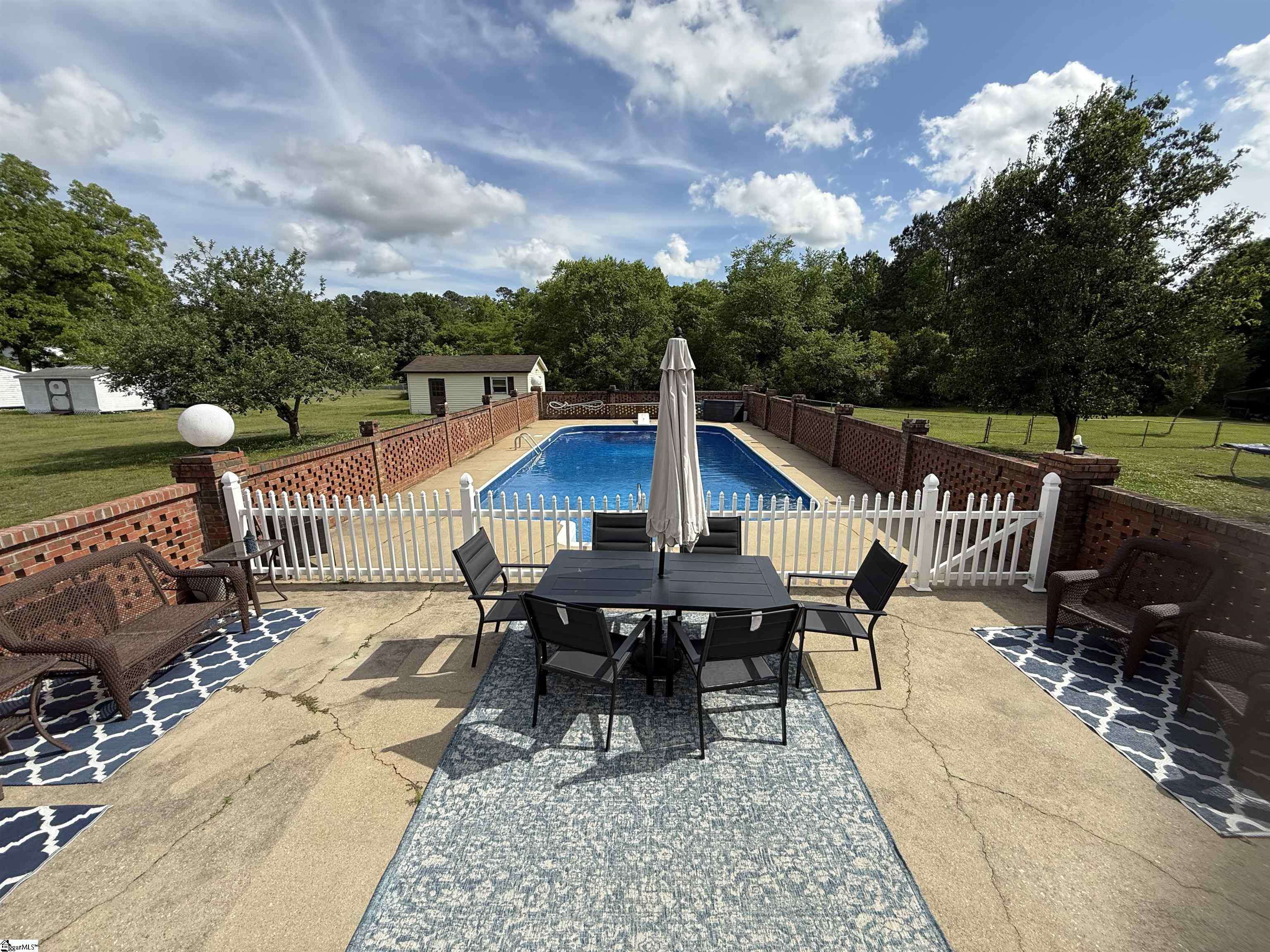 127 Tanglewood Drive