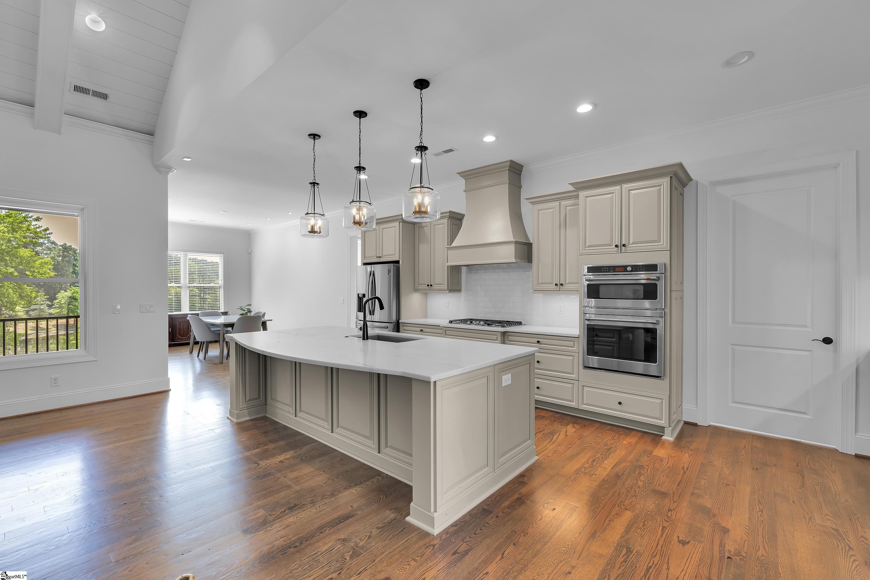 201 Chestnut Pond Lane