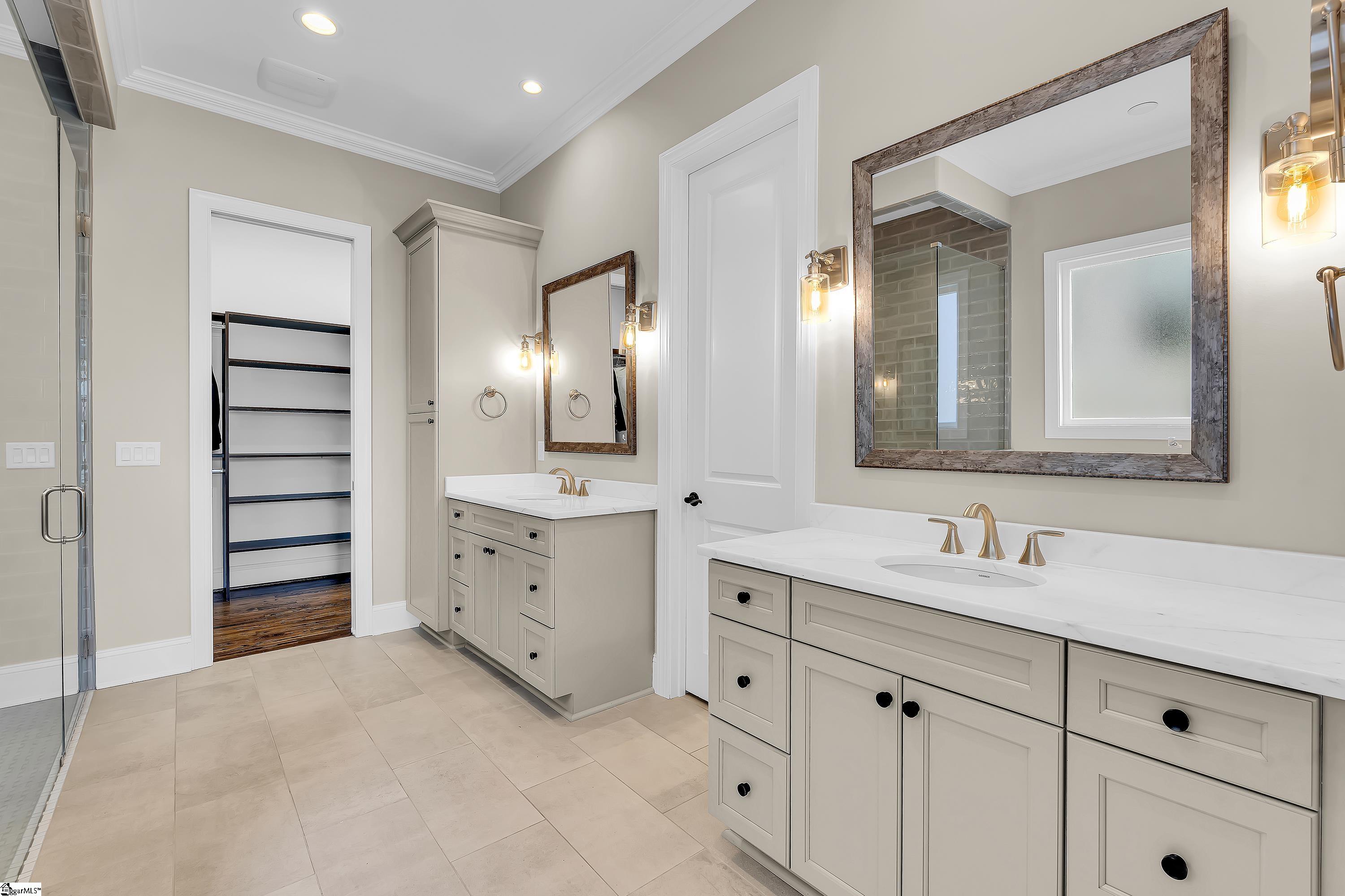 201 Chestnut Pond Lane