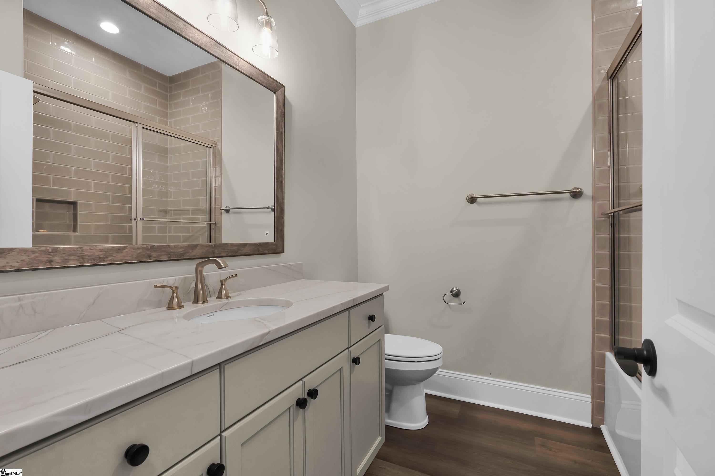 201 Chestnut Pond Lane