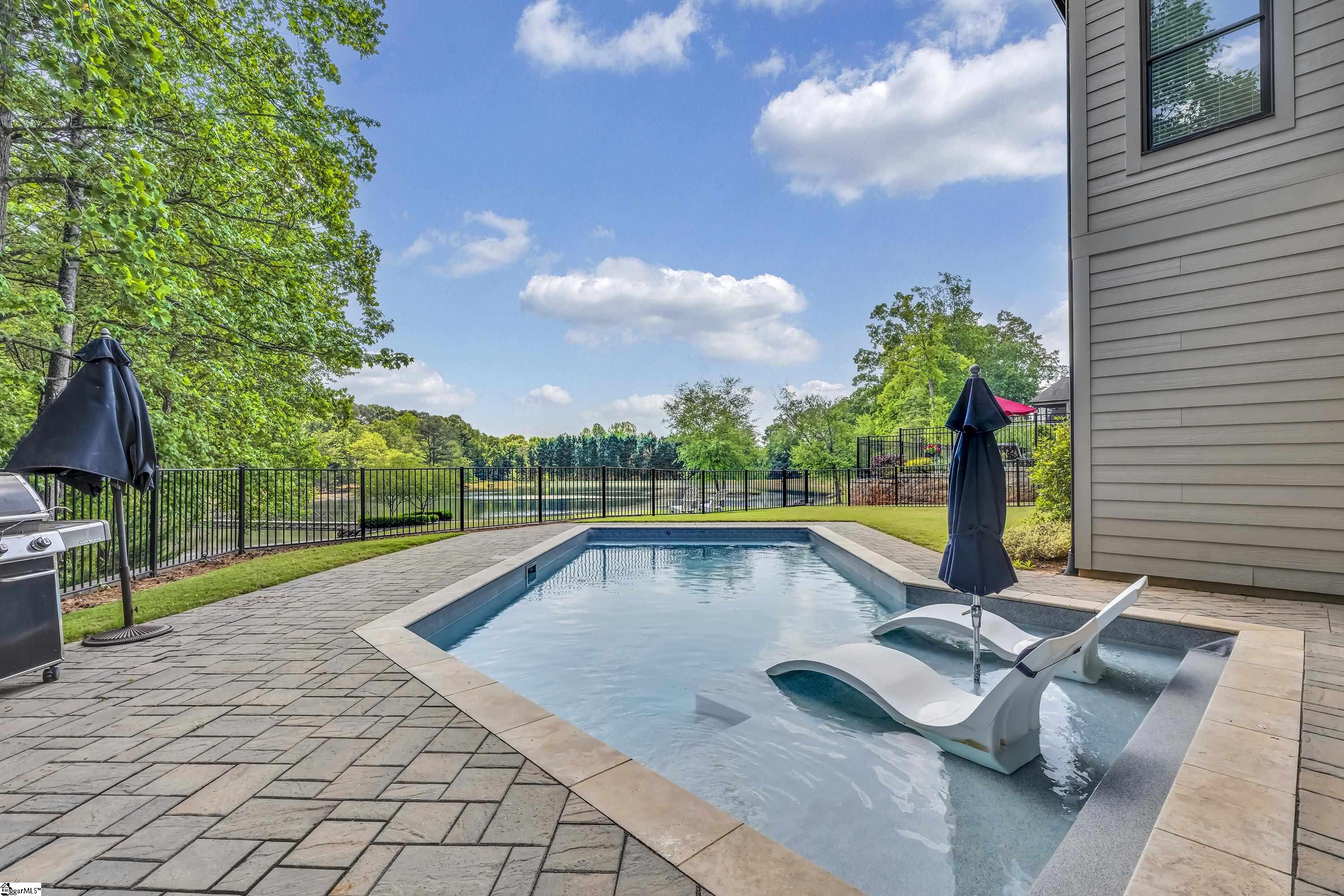 201 Chestnut Pond Lane