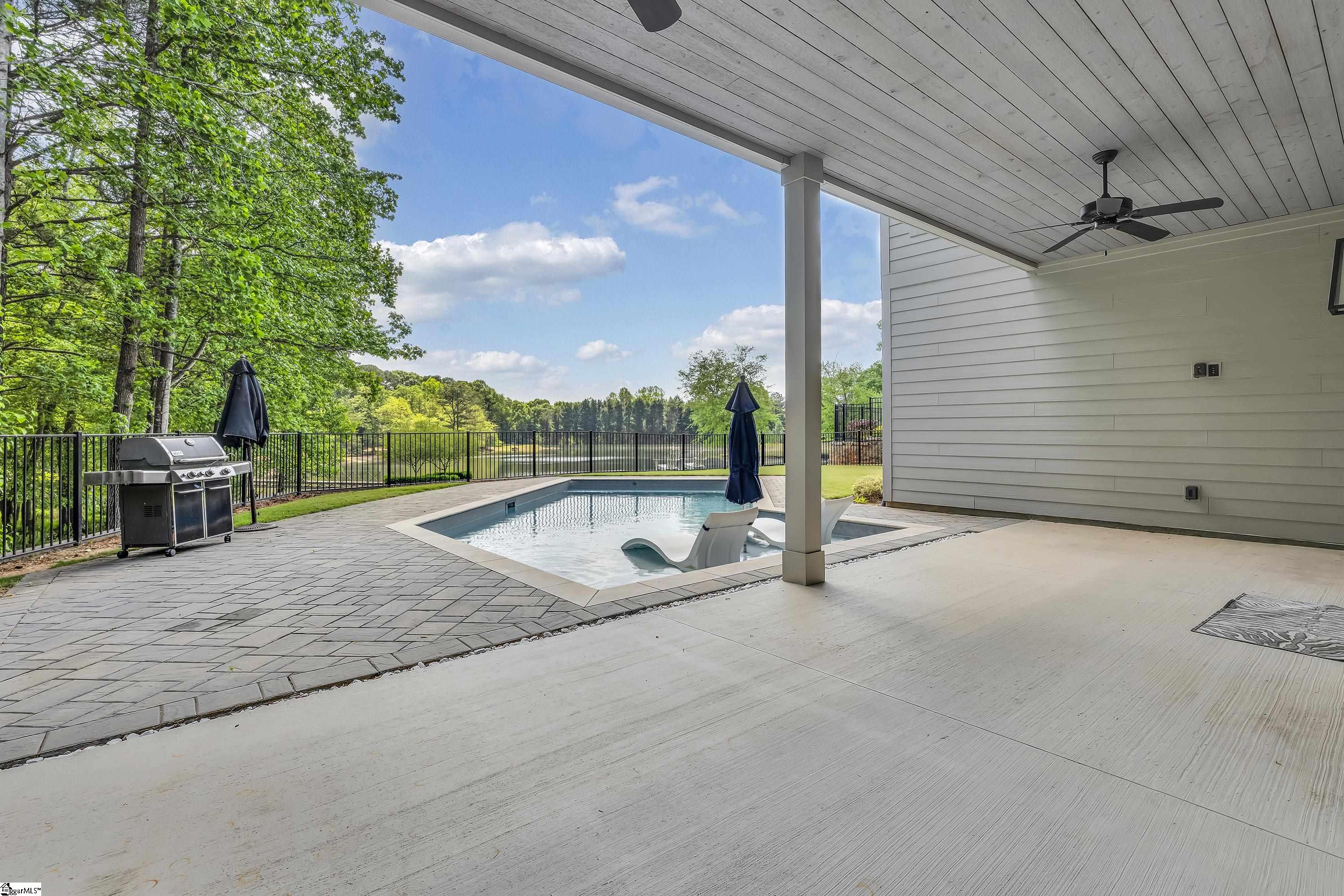 201 Chestnut Pond Lane
