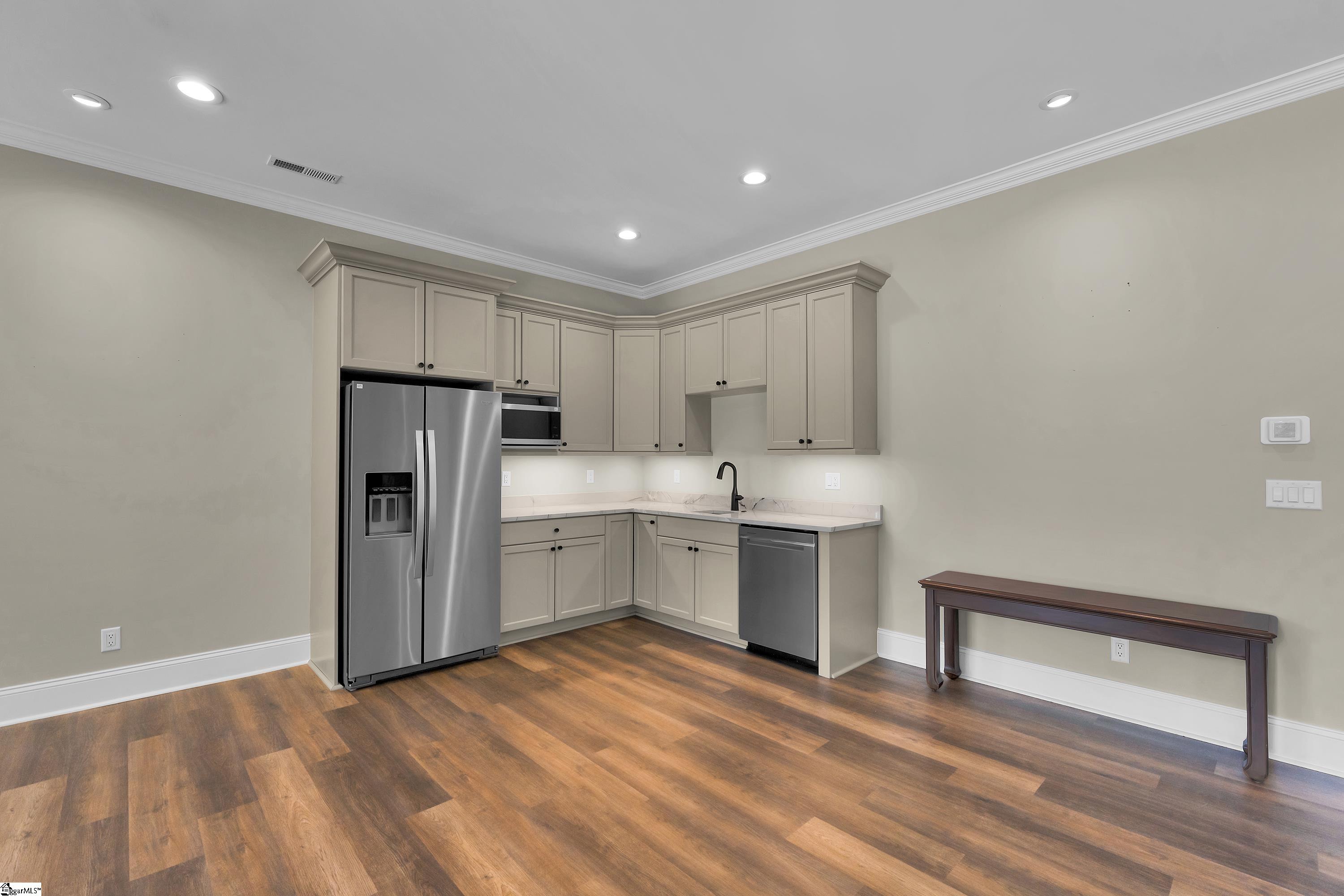 201 Chestnut Pond Lane