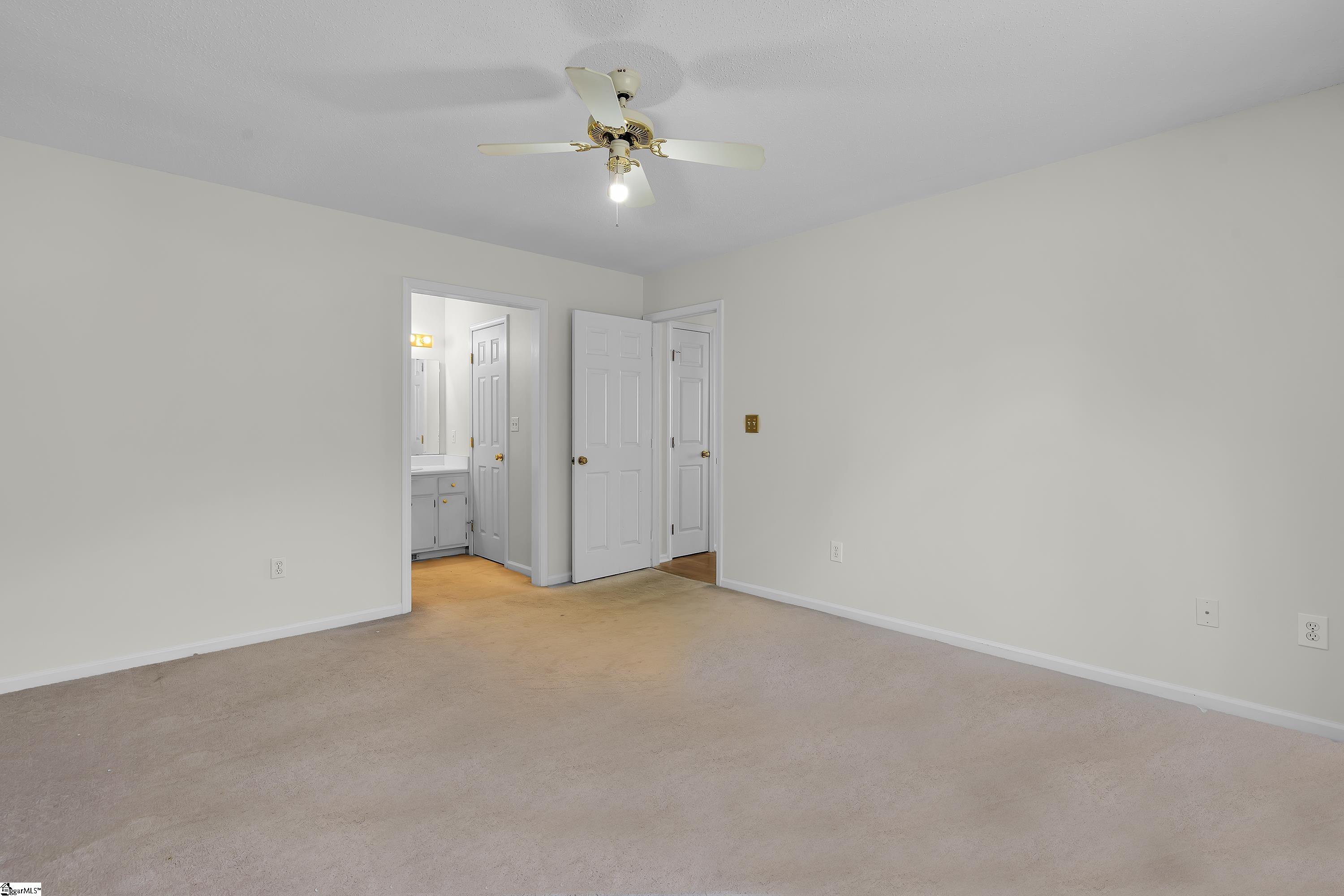 1028 Summit Drive