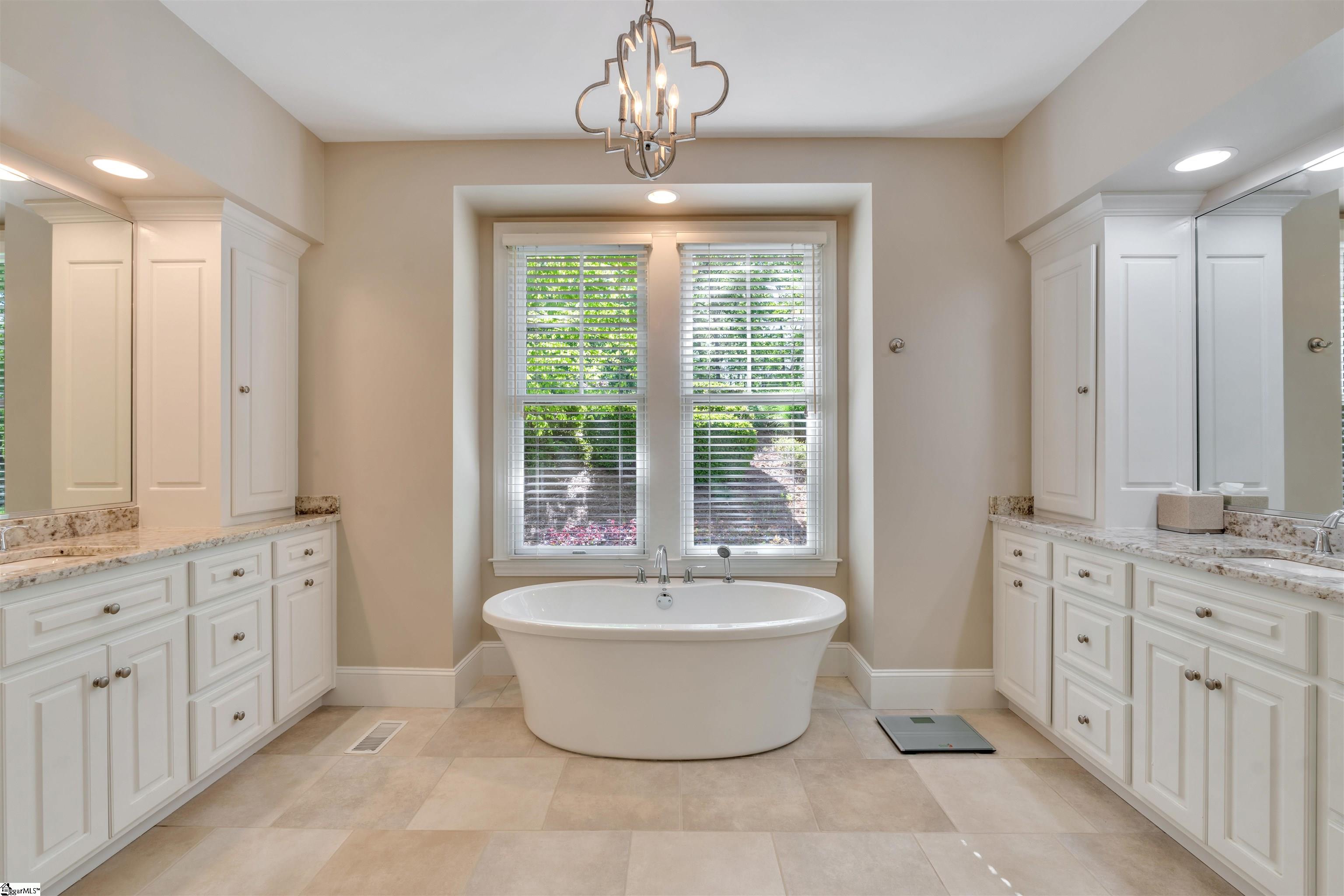 124 Kingshead Road
