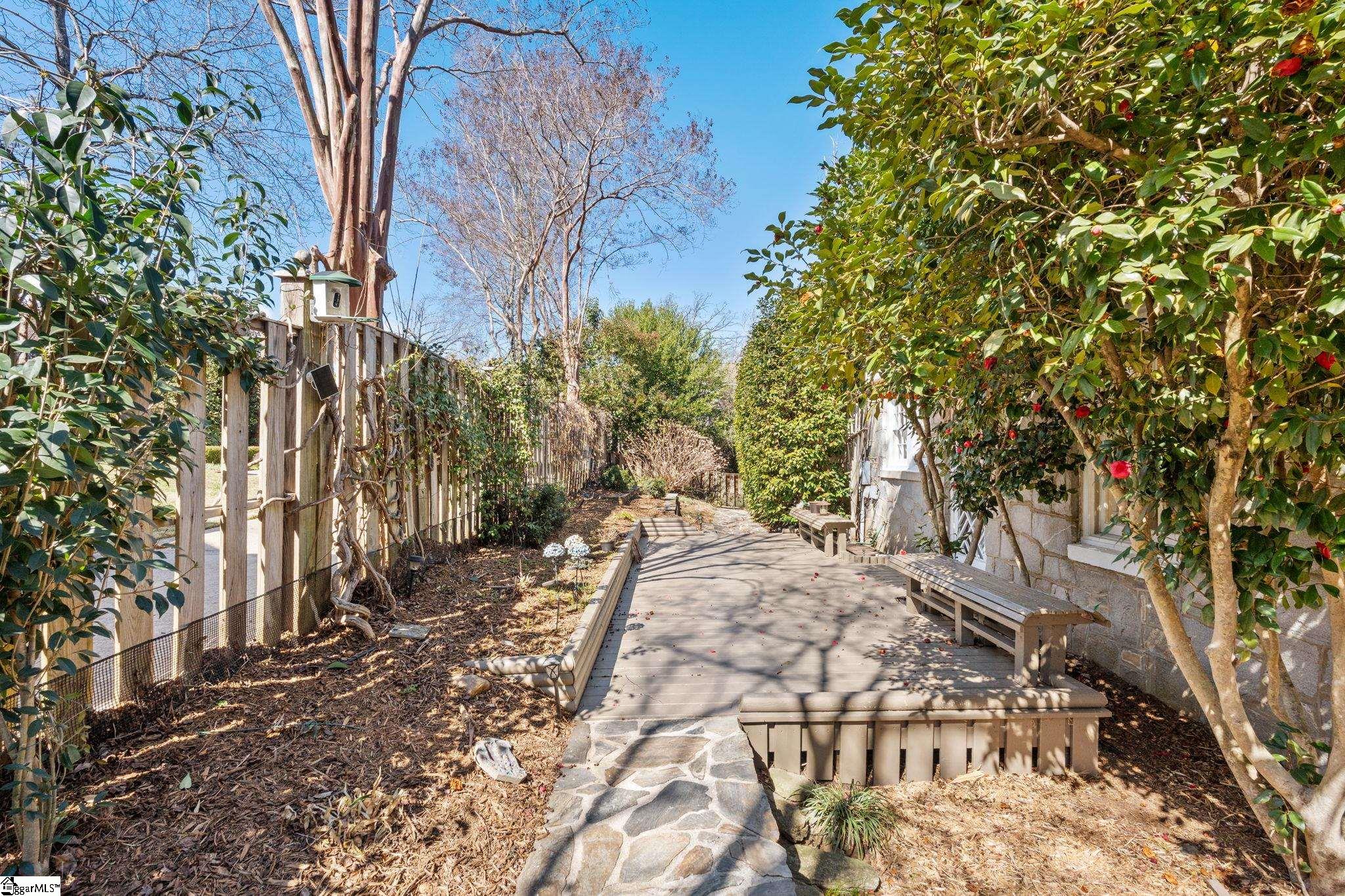 47 Douglas Drive