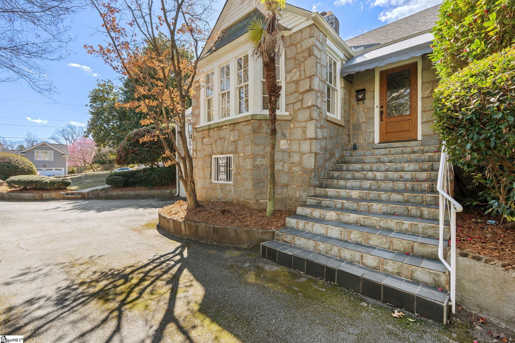 47 Douglas Drive