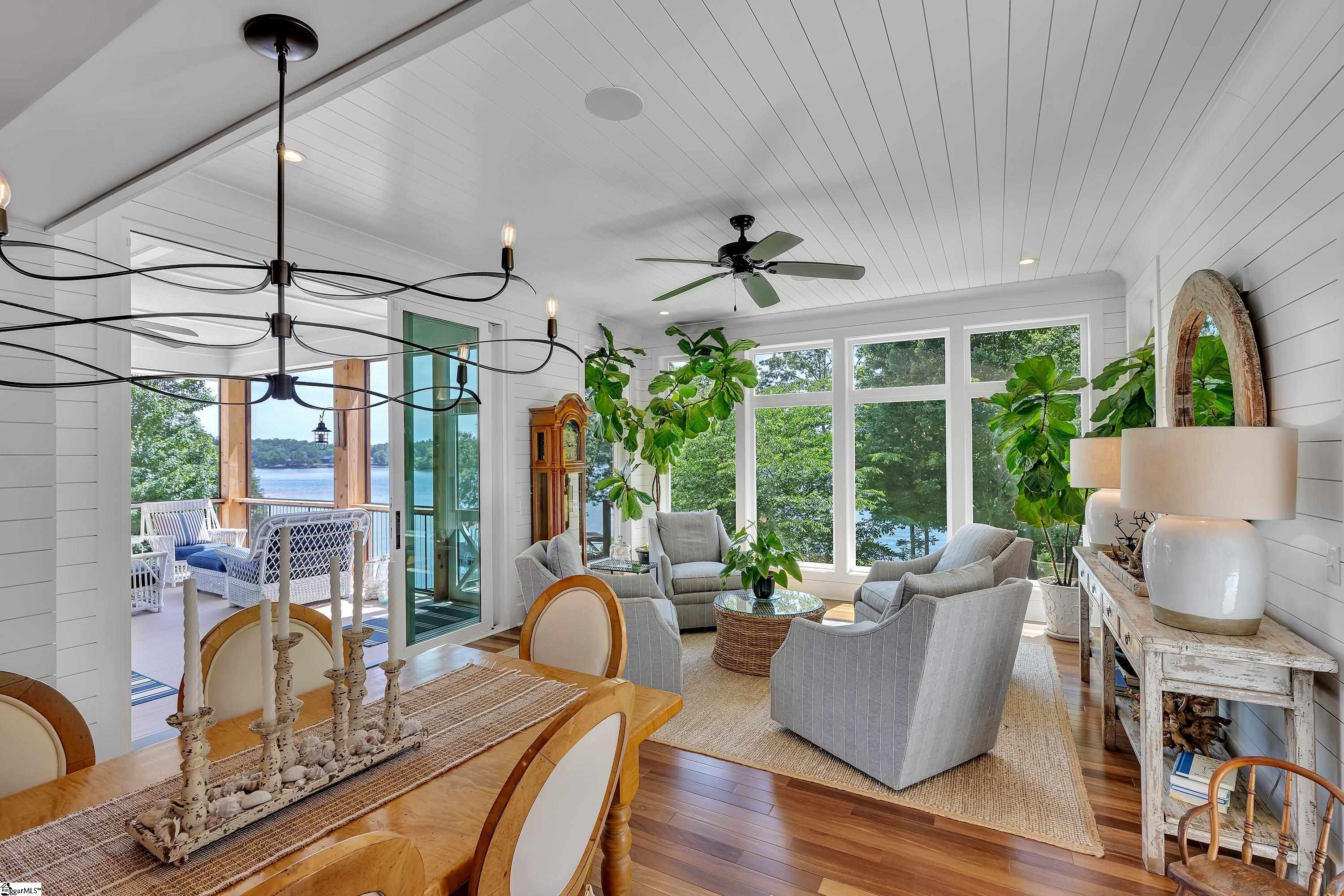 105 Meadowcrest Drive