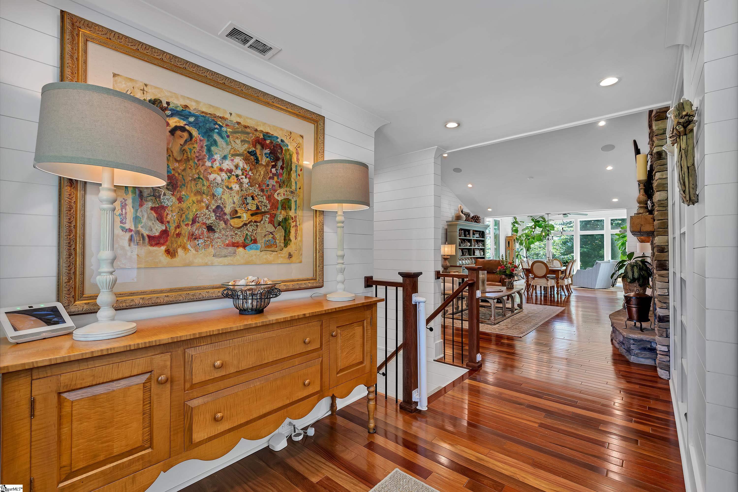 105 Meadowcrest Drive