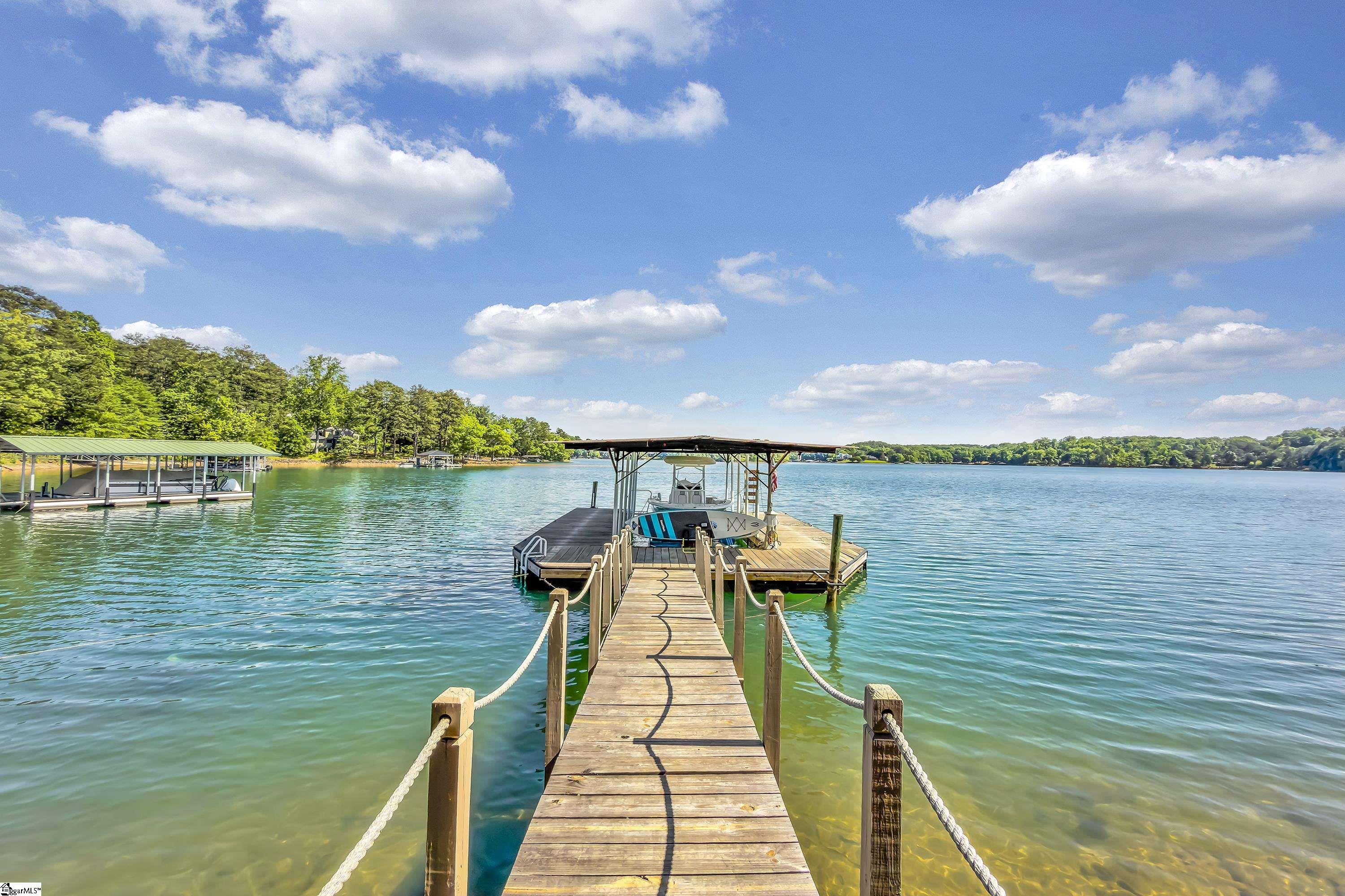 105 Meadowcrest Drive