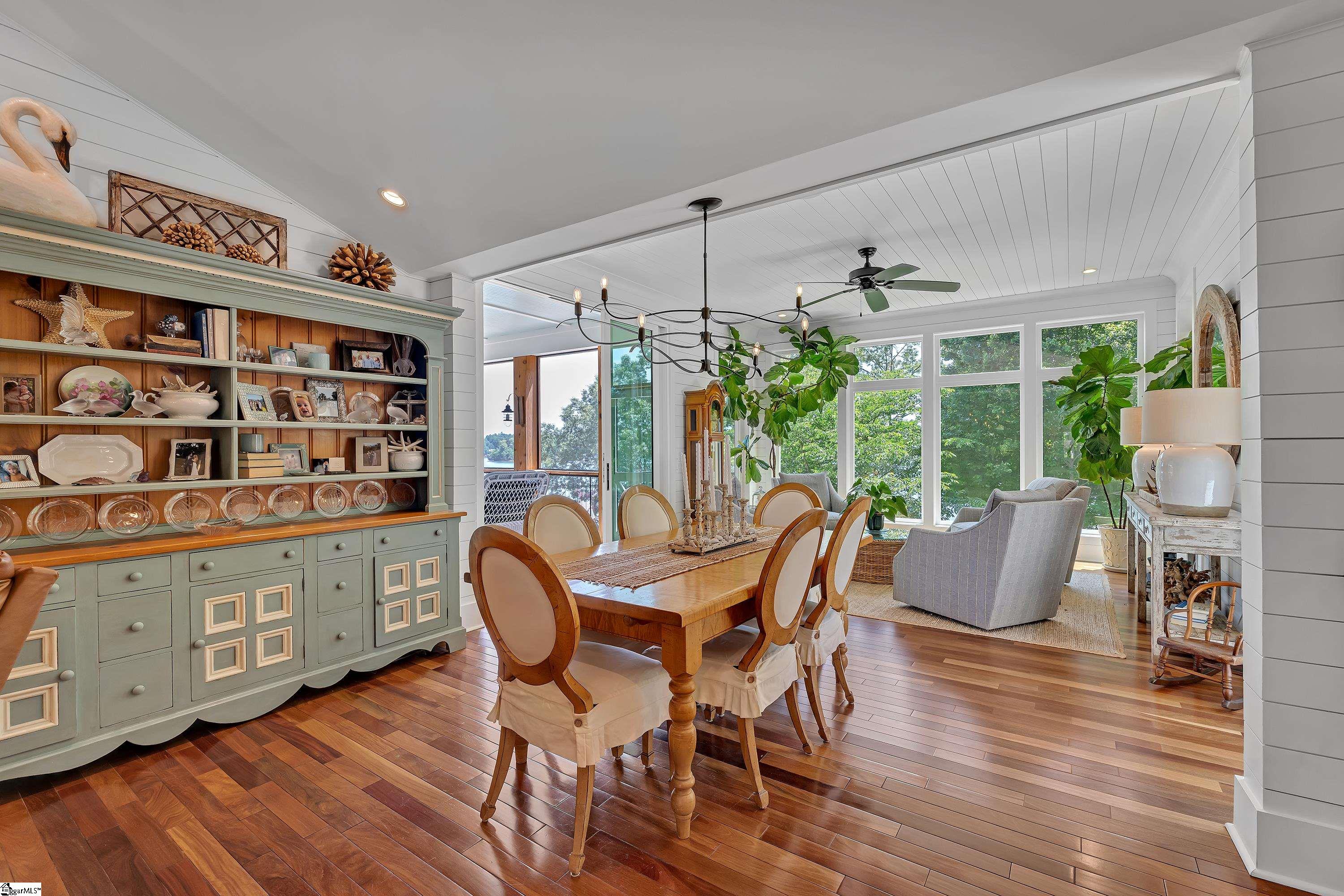 105 Meadowcrest Drive