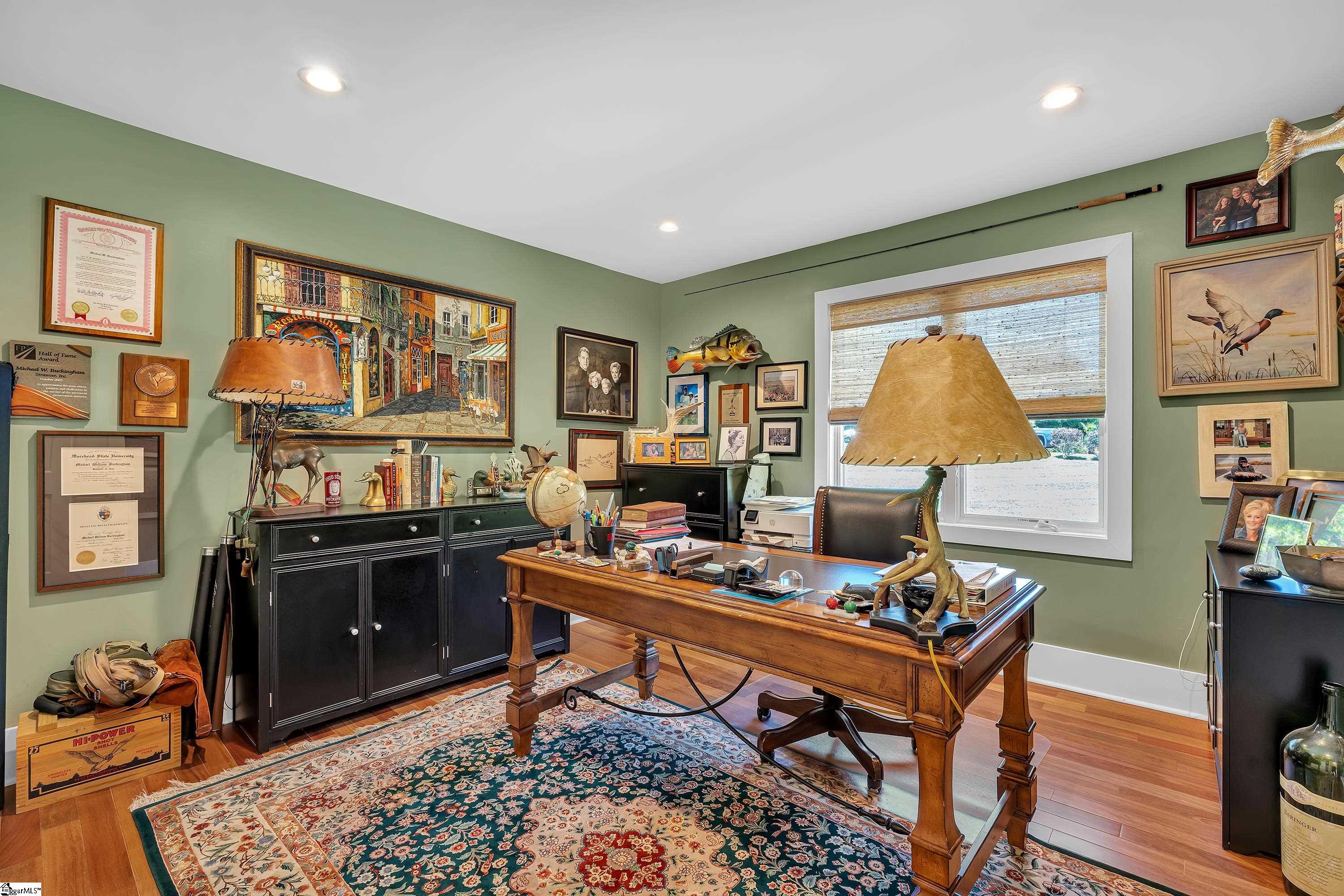 105 Meadowcrest Drive