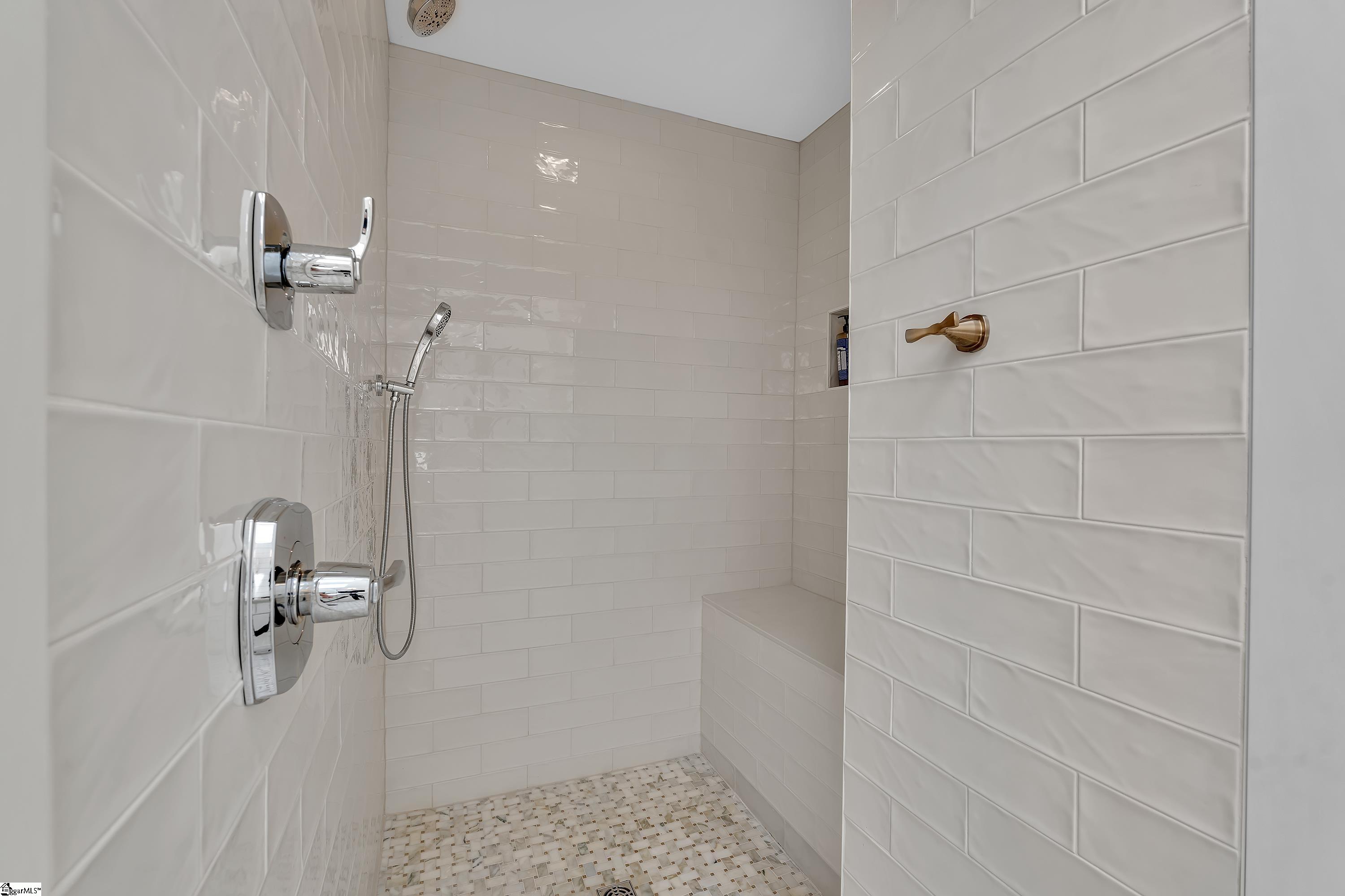 105 Meadowcrest Drive