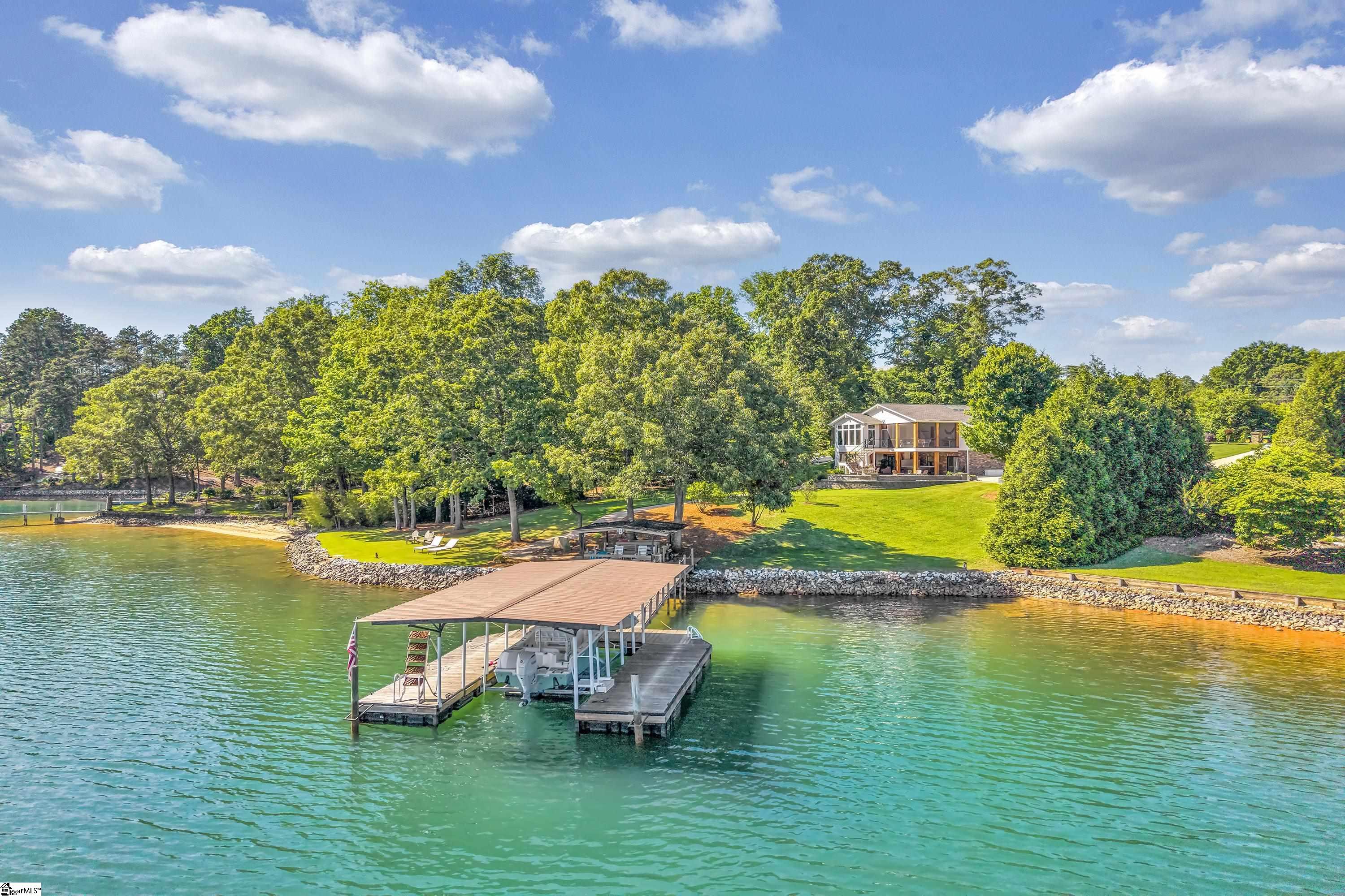 105 Meadowcrest Drive