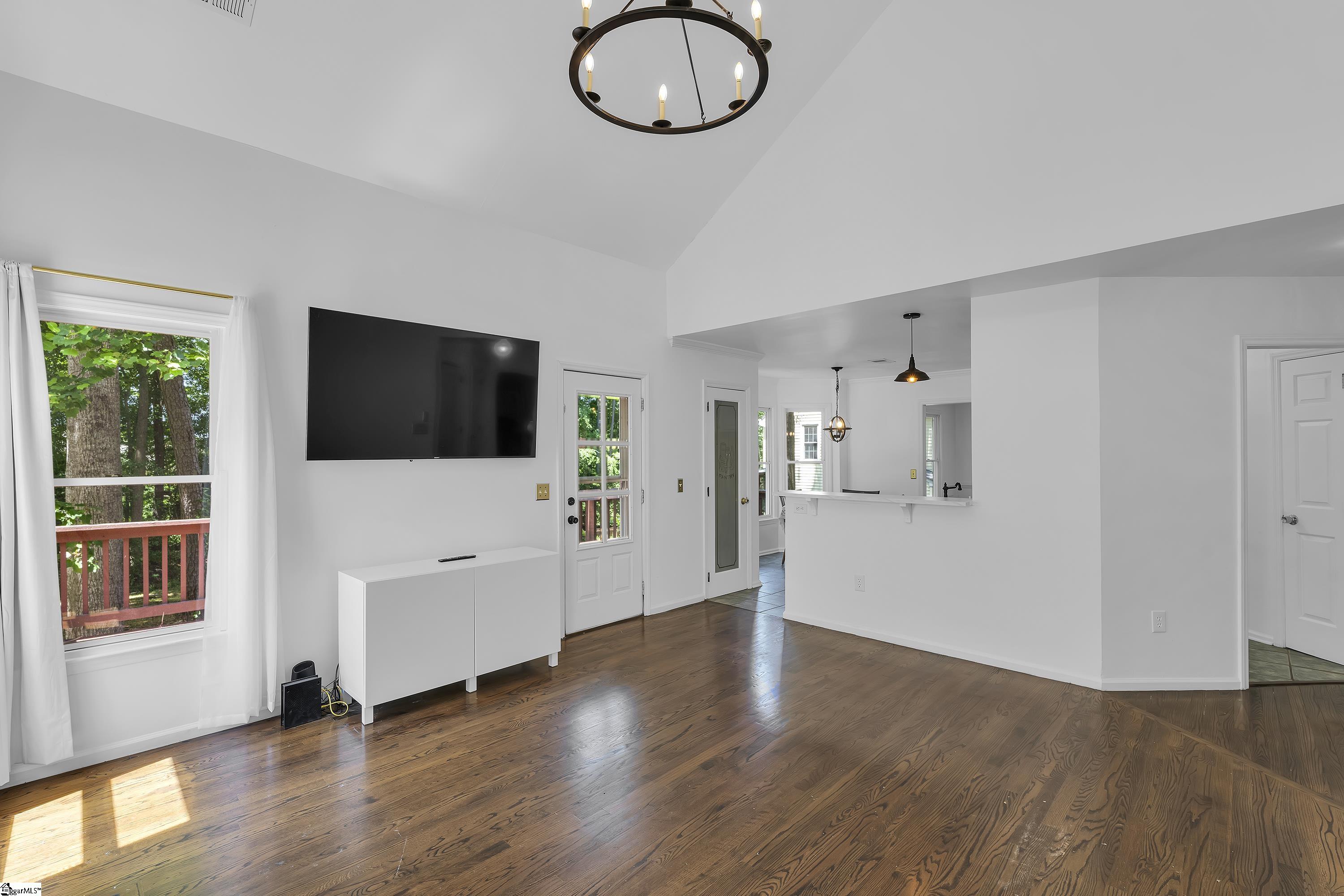 1 Indian Laurel Court