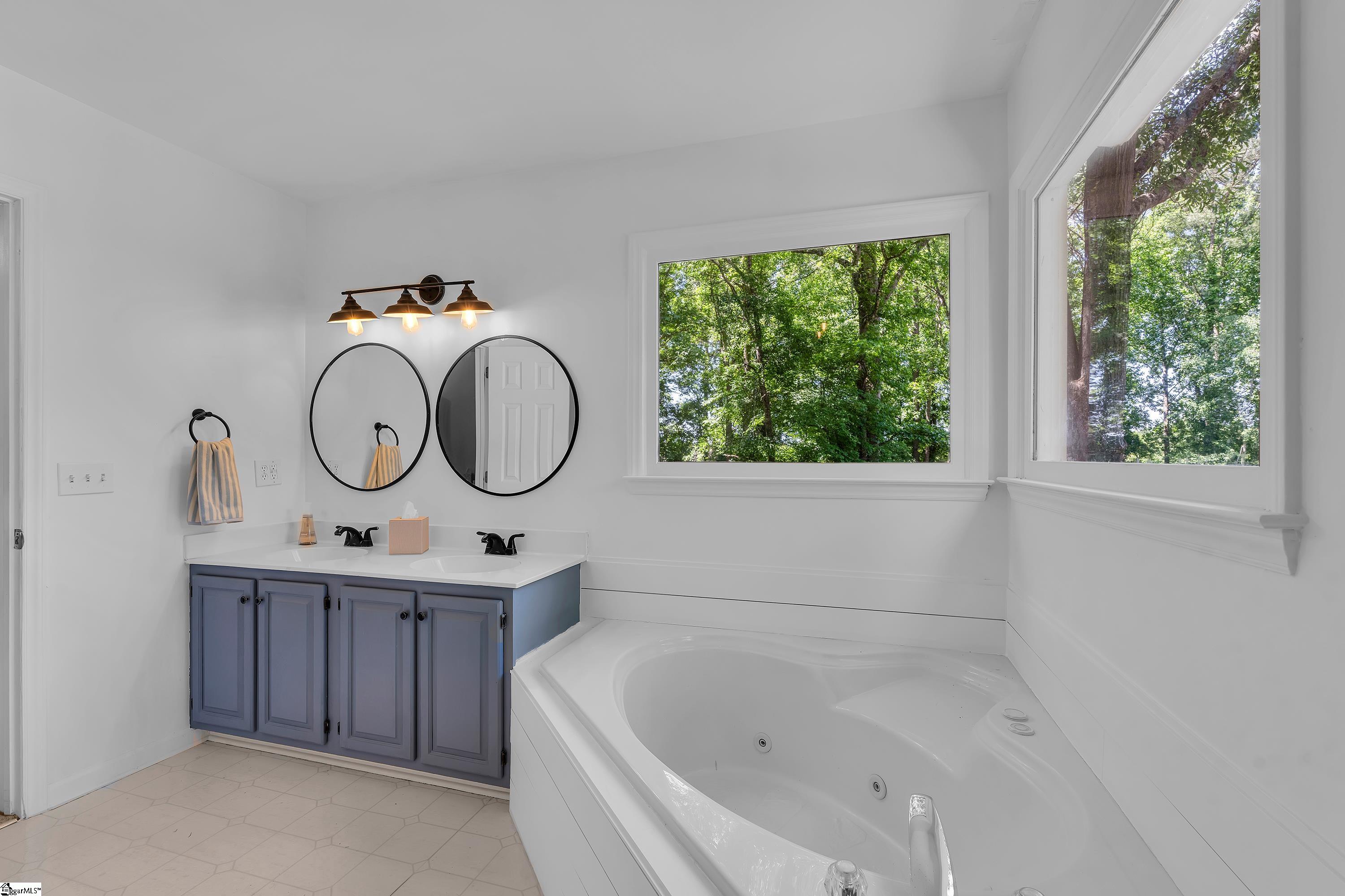 1 Indian Laurel Court