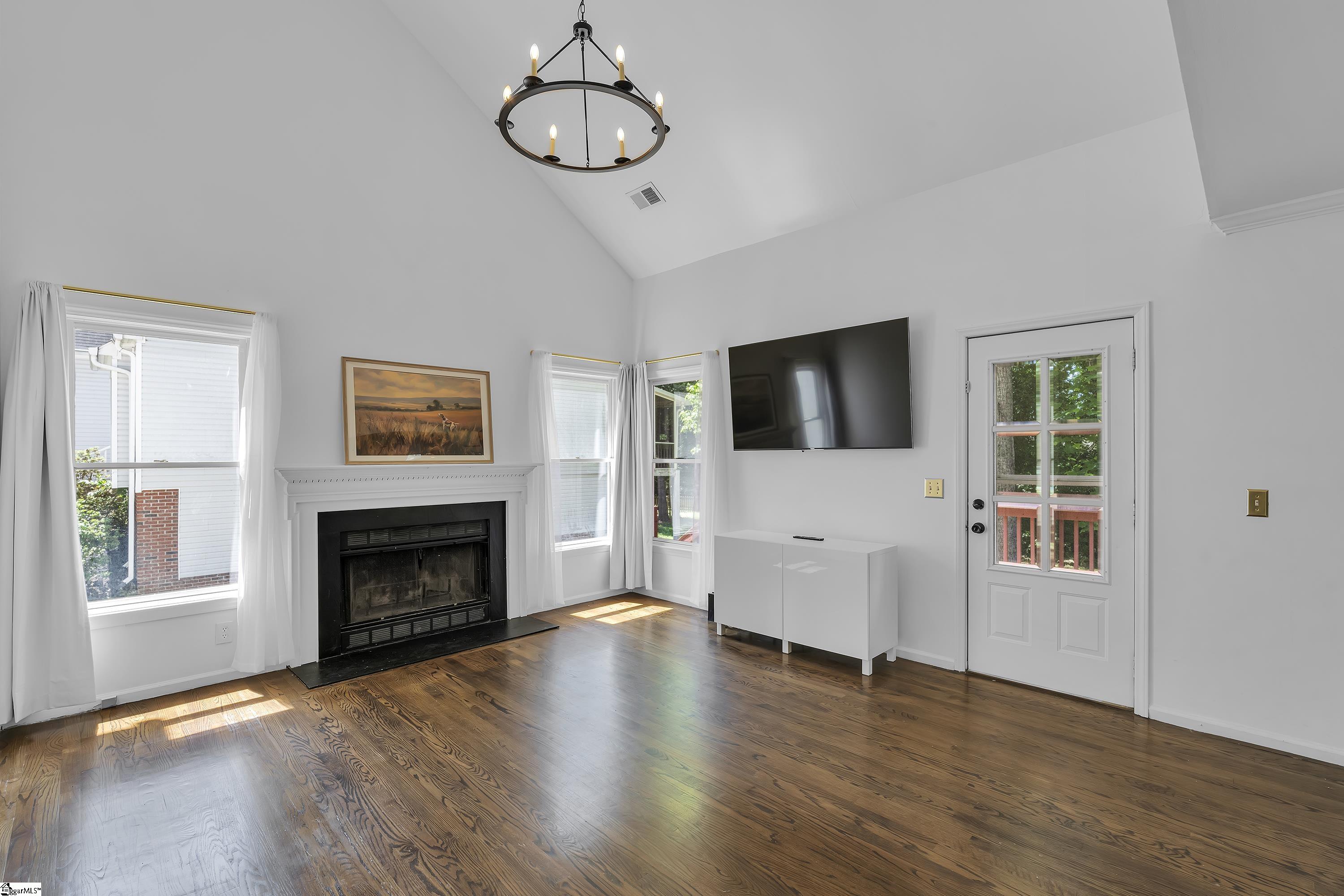 1 Indian Laurel Court