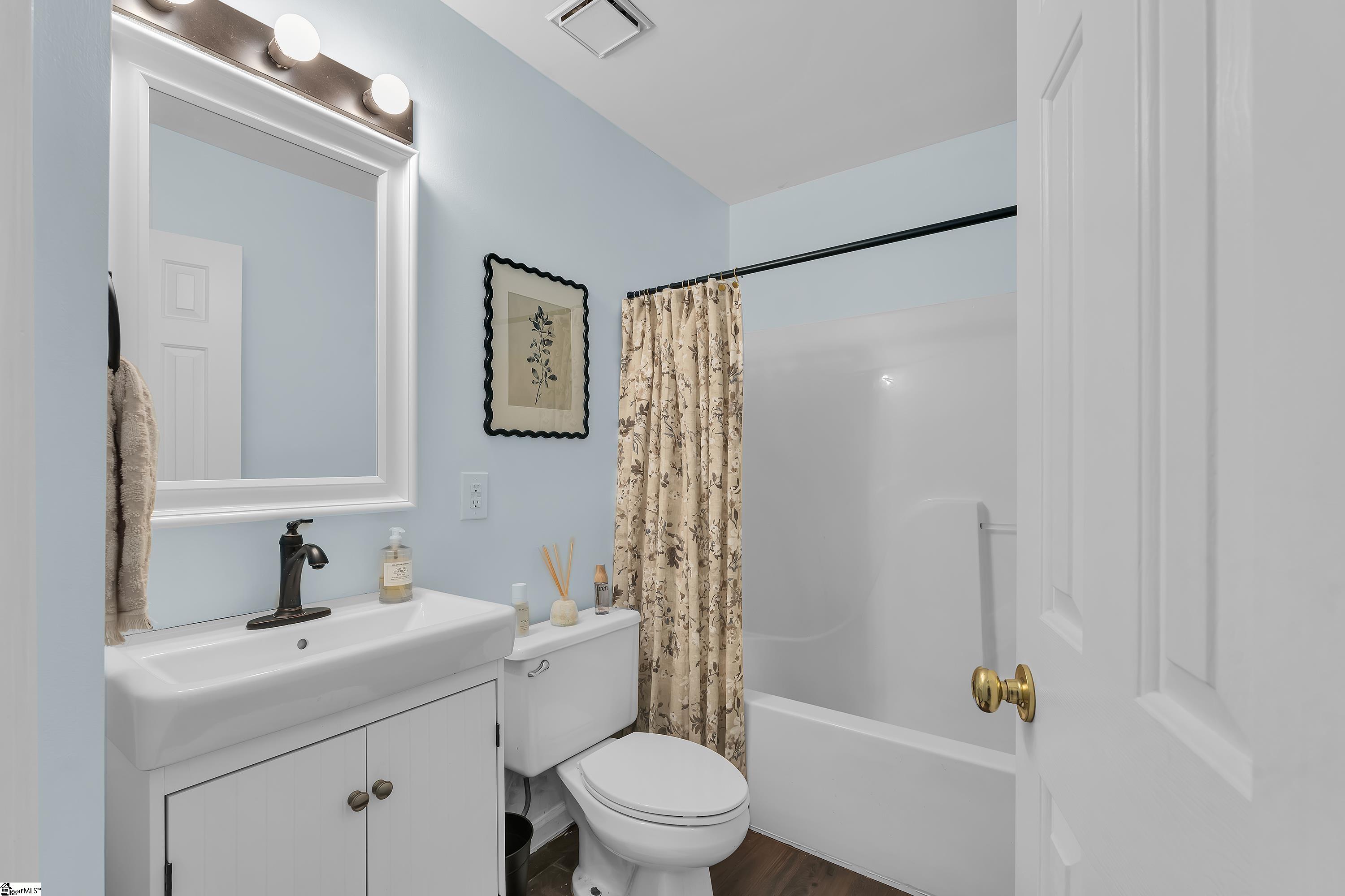1 Indian Laurel Court