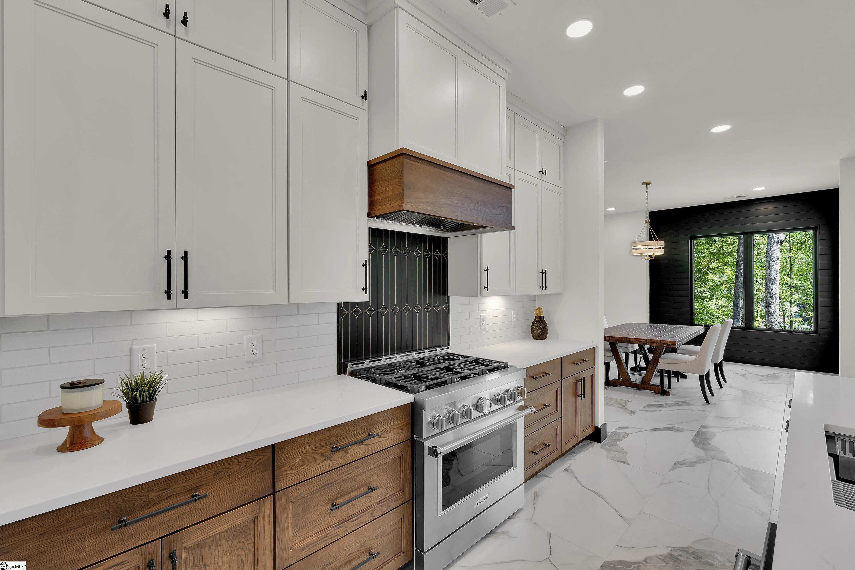 4014 Hardwood Pointe Drive