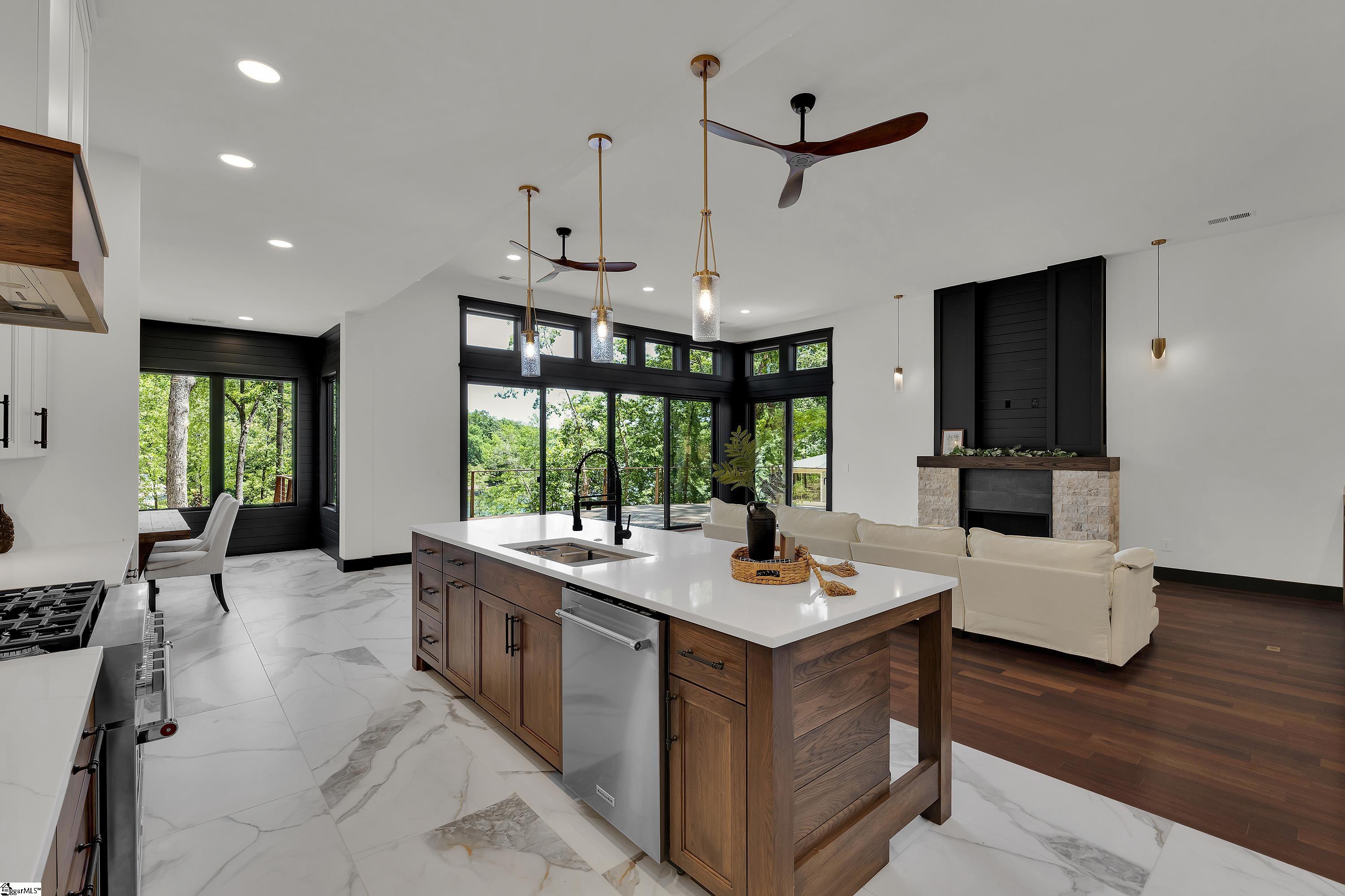 4014 Hardwood Pointe Drive