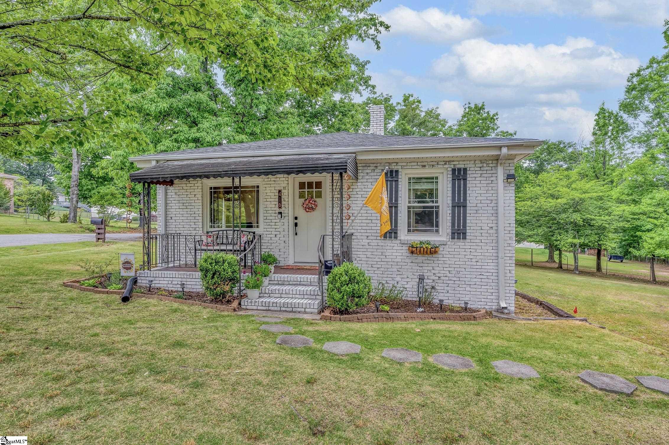 416 W Belvue Road