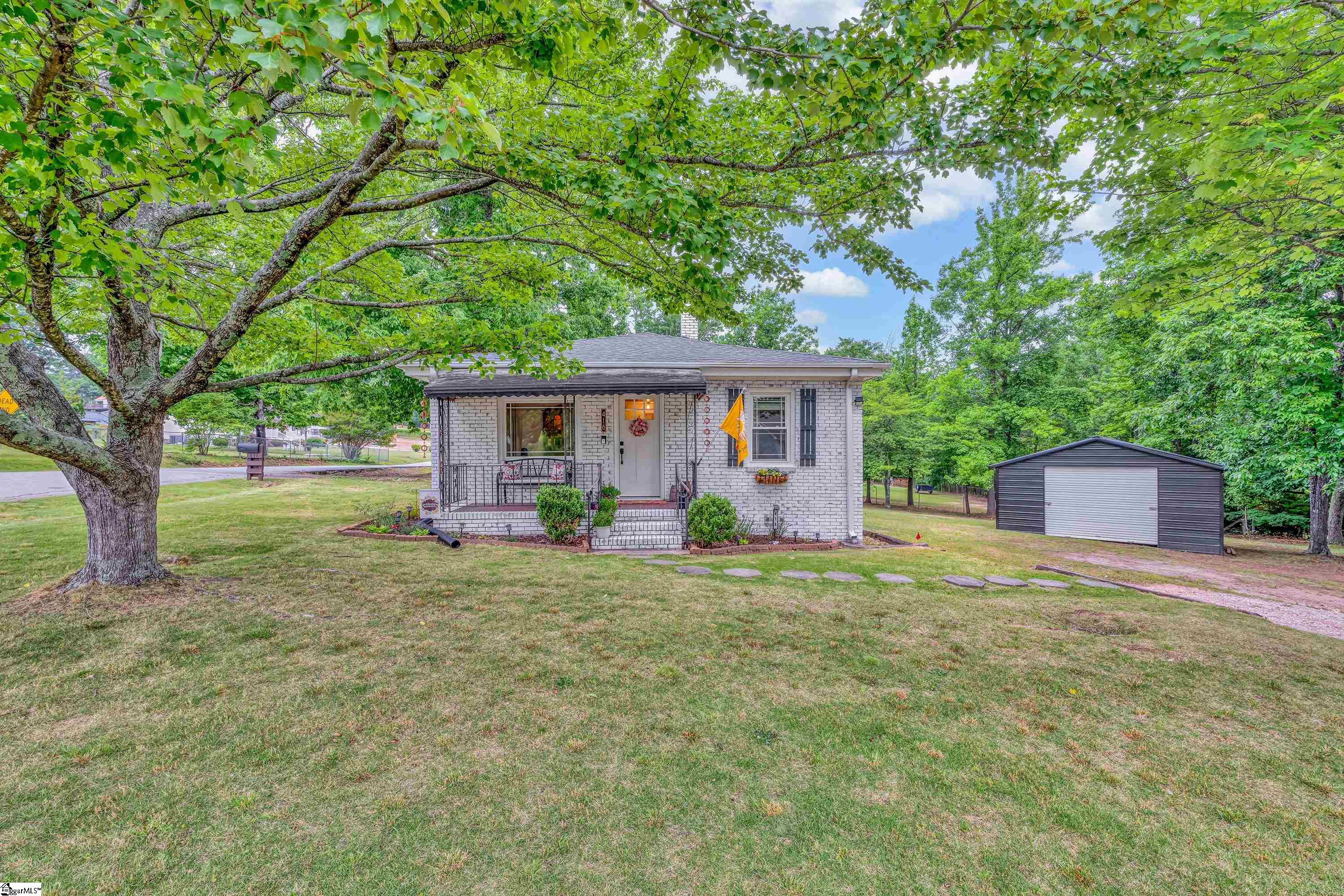 416 W Belvue Road