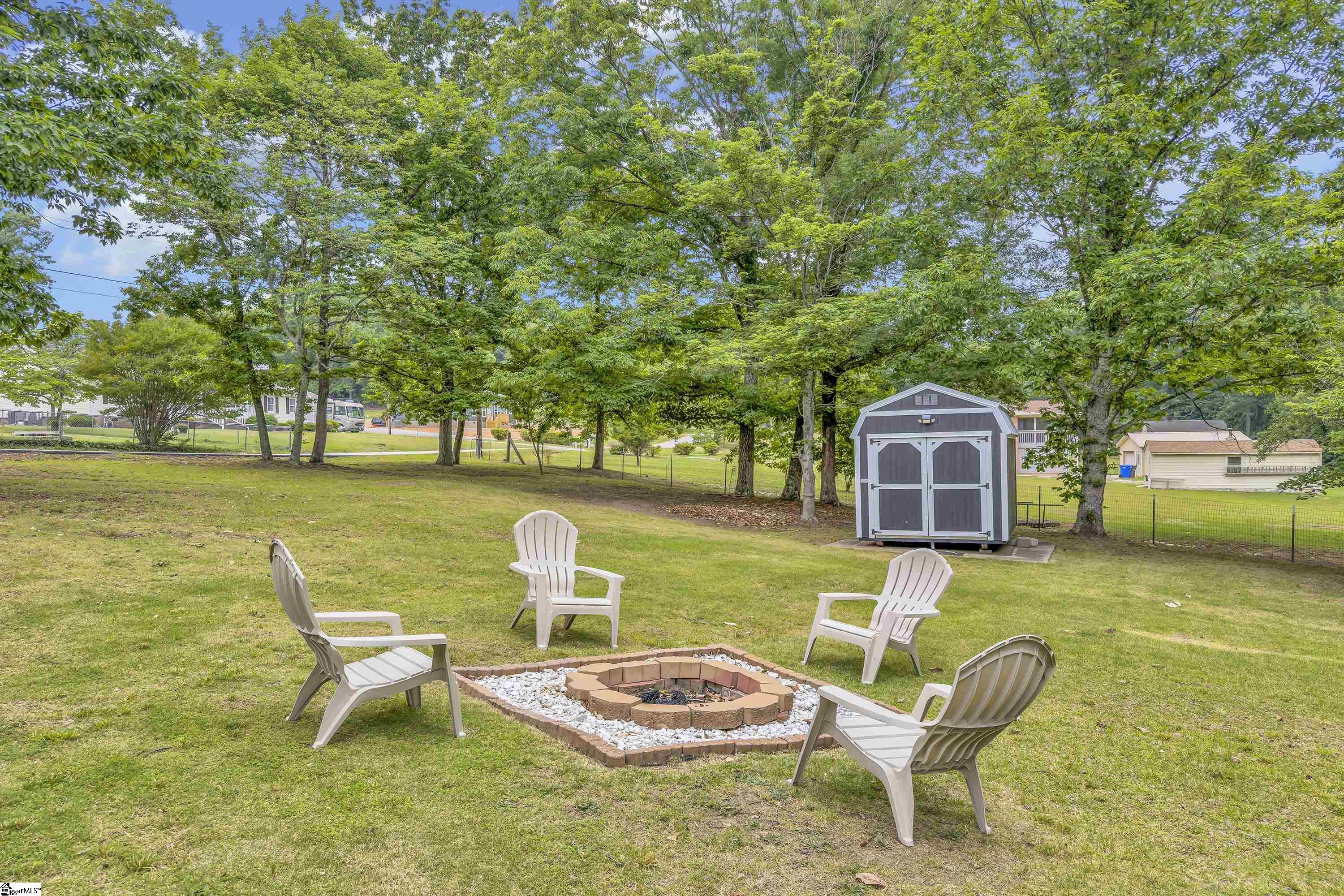 416 W Belvue Road